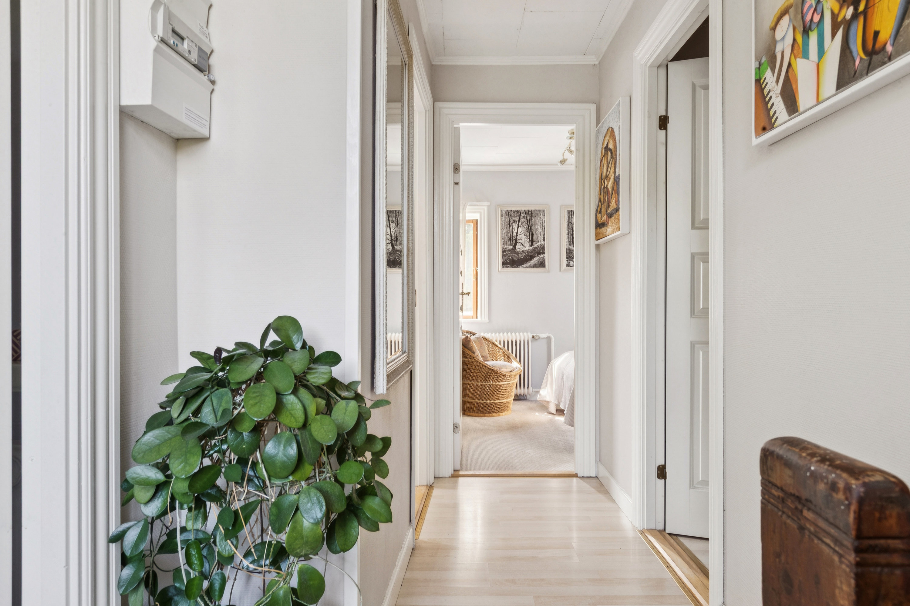 Fremhævet gang billede i fuldskærmstilstand. Billede af Snedronningvej 18, 2730 Herlev