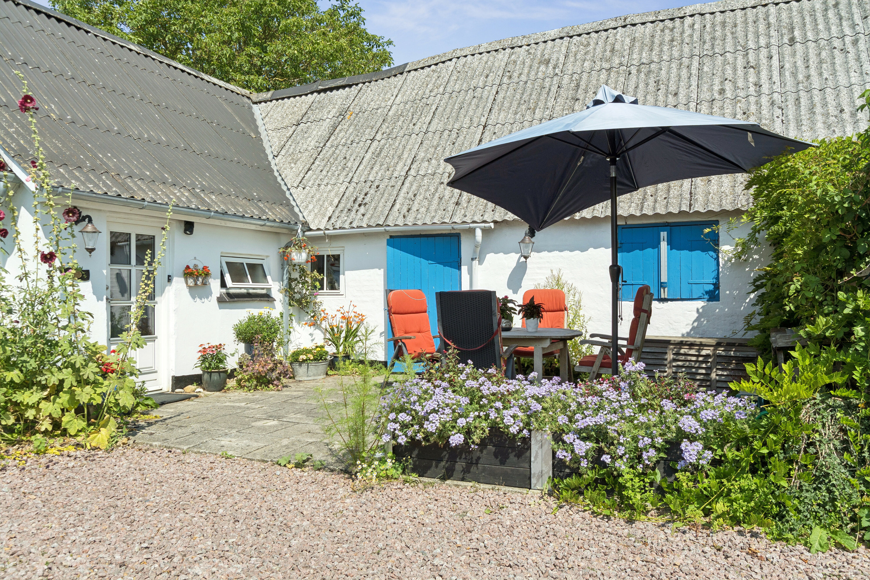 Fremhævet set fra vejen billede i fuldskærmstilstand. Billede af Englebjergvej 44, Stenstrup, 4700 Næstved