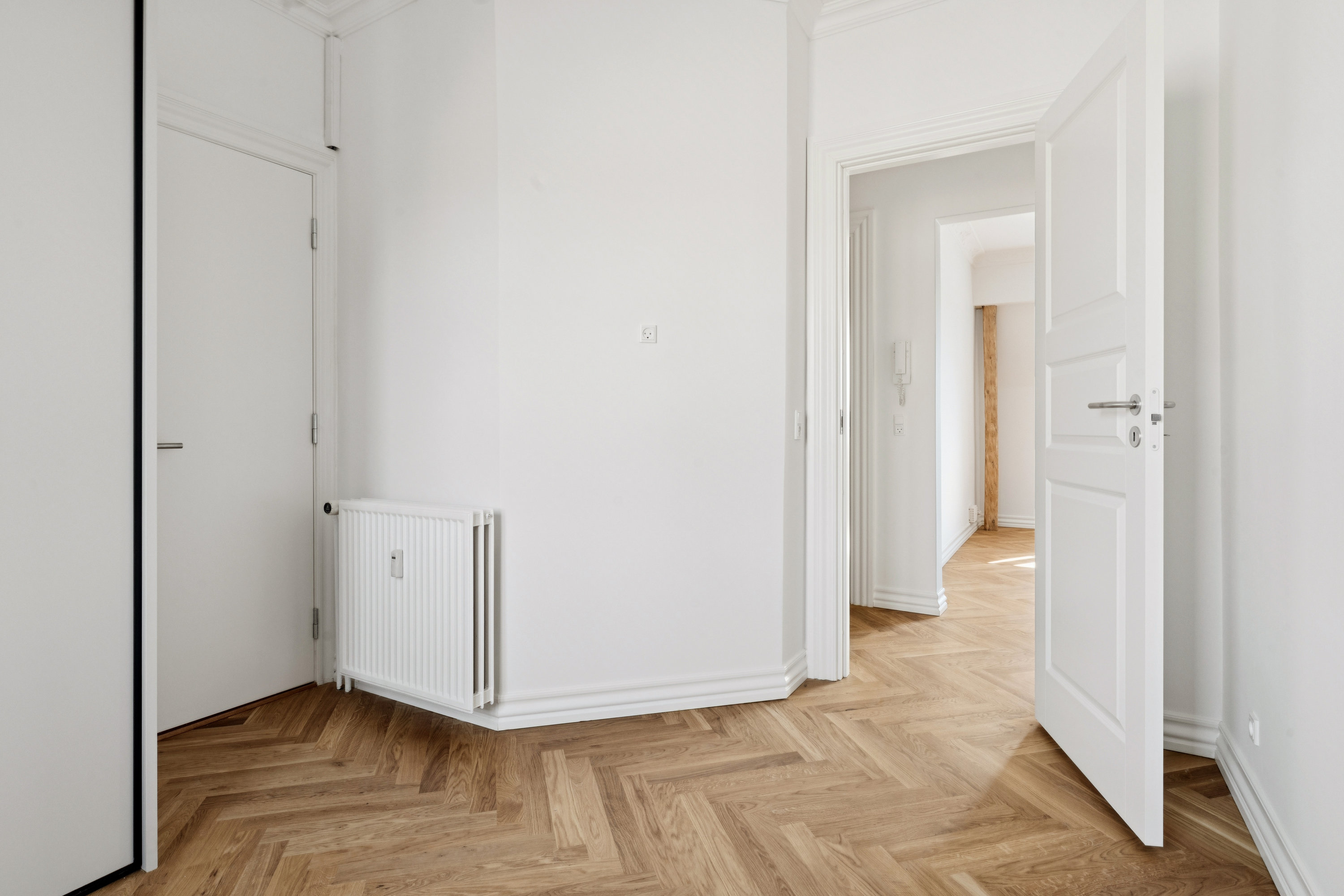 Fremhævet gang billede i fuldskærmstilstand. Billede af Finlandsgade 12, 3. tv., 9000 Aalborg