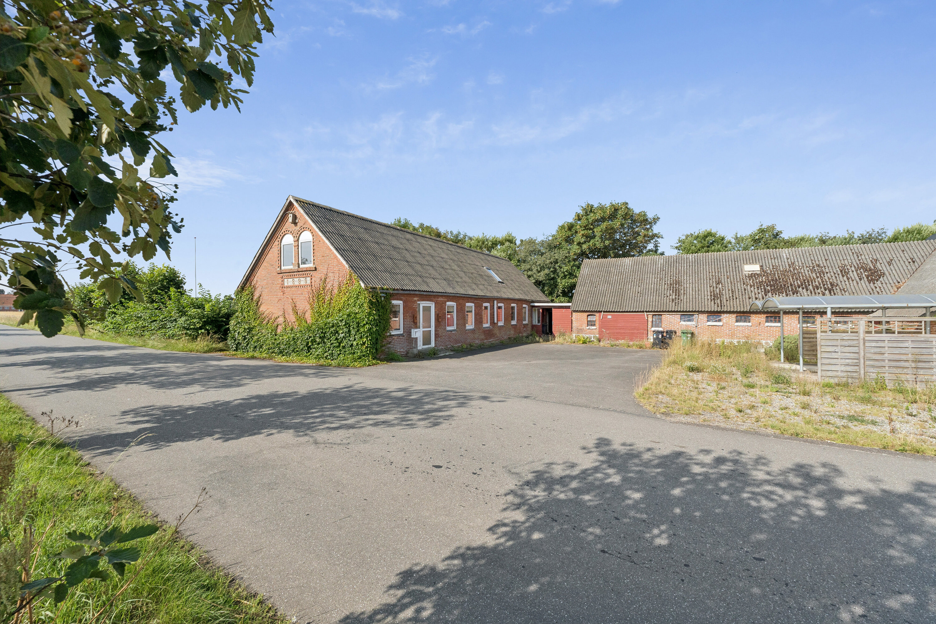 Fremhævet set fra vejen billede i fuldskærmstilstand. Billede af Aggerholmsvej 25, Søndbjerg, 7790 Thyholm
