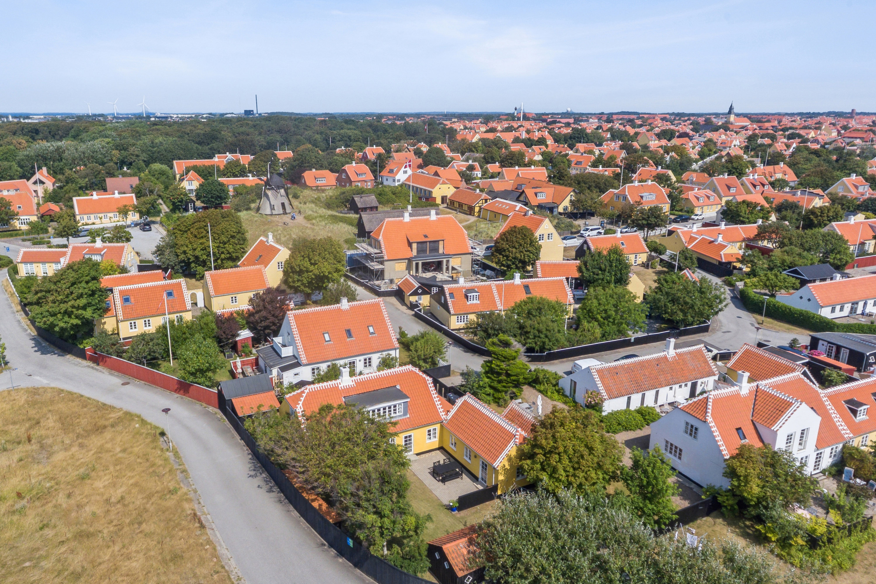 Fremhævet luftfoto billede i fuldskærmstilstand. Billede af Lodsvej 4, Vesterby, 9990 Skagen
