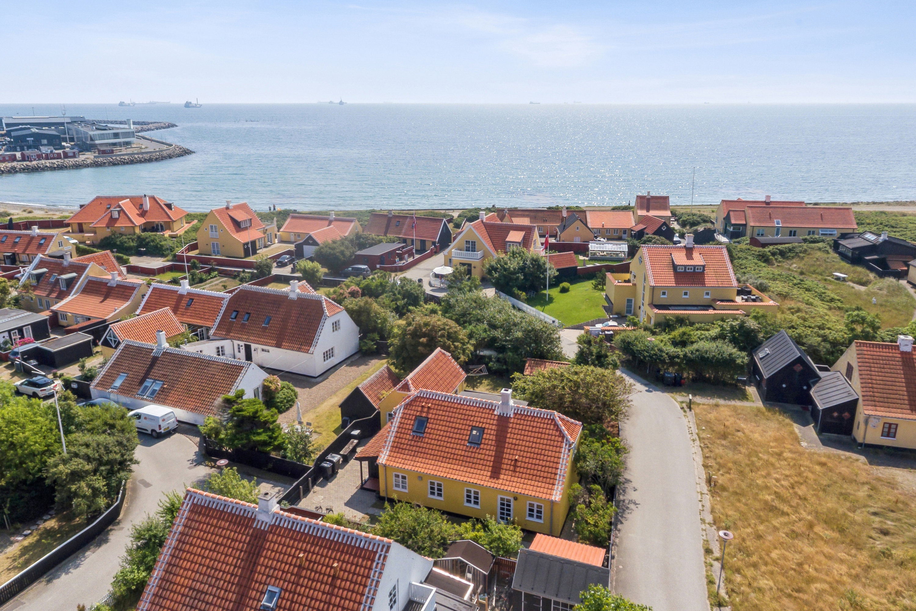 Fremhævet luftfoto billede i fuldskærmstilstand. Billede af Lodsvej 4, Vesterby, 9990 Skagen