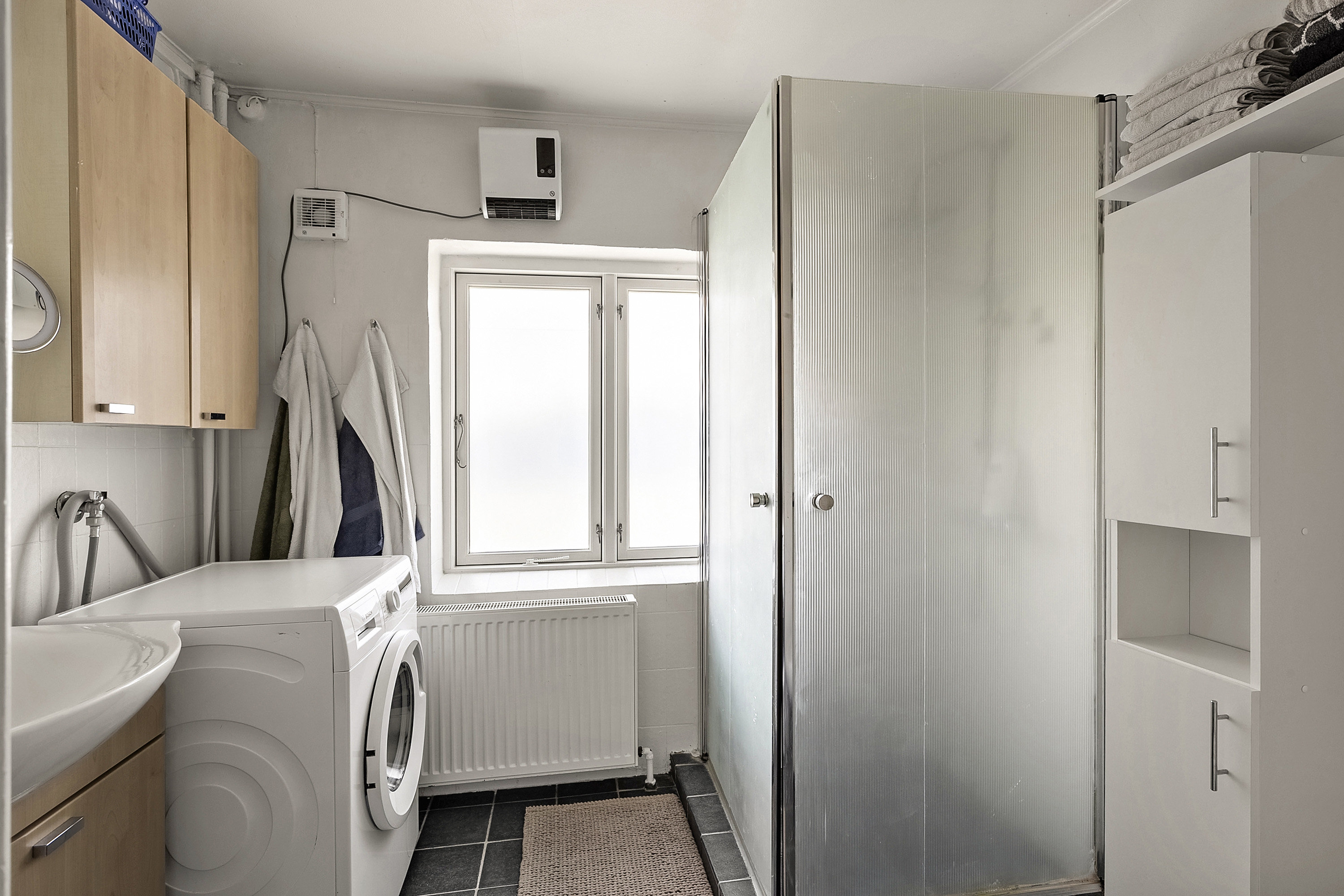 Fremhævet badeværelse billede i fuldskærmstilstand. Billede af Fjelstrupvej 51, 6100 Haderslev