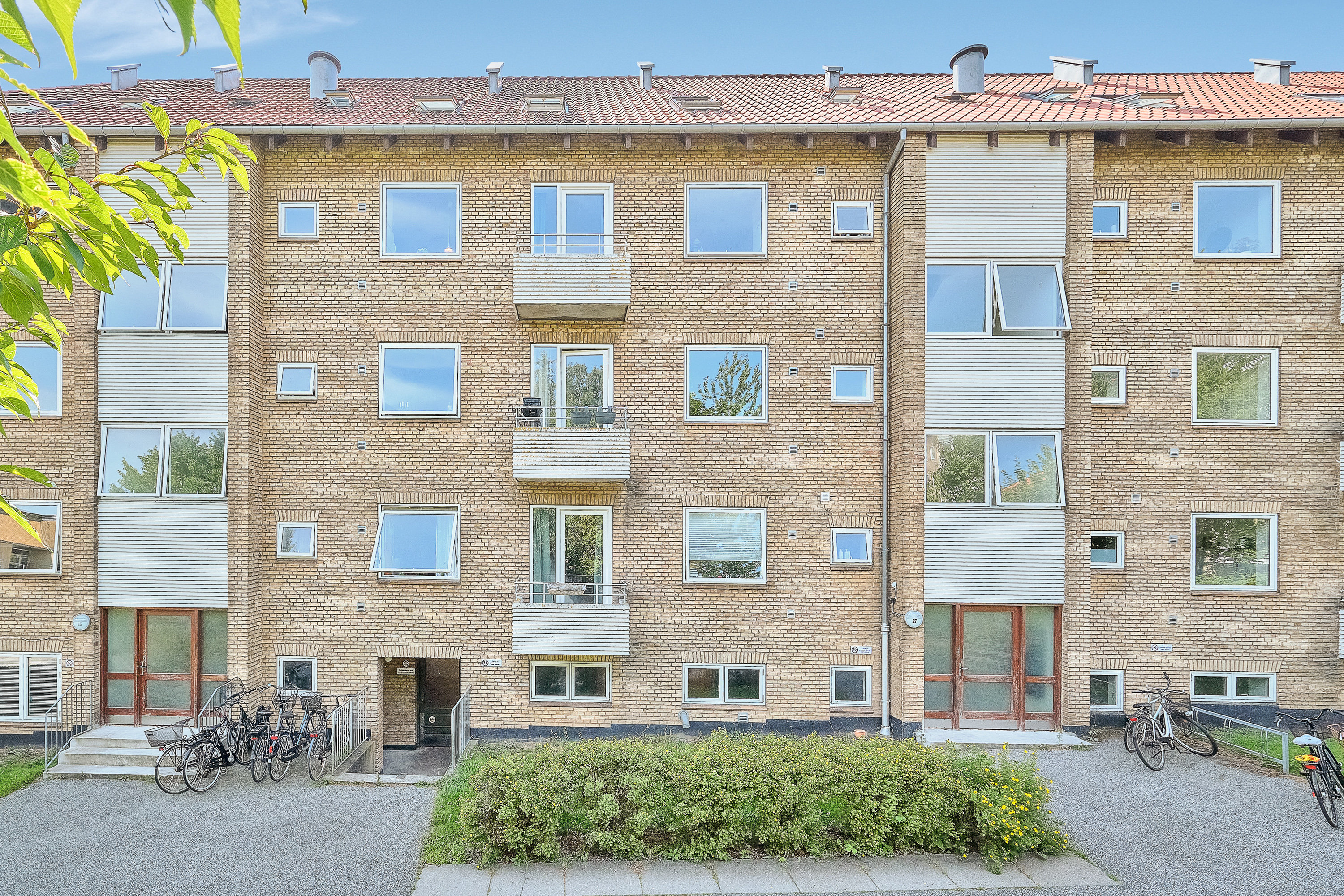 Fremhævet facade billede i fuldskærmstilstand. Billede af Gustav Wieds Vej 25, 2. th., 8000 Aarhus C