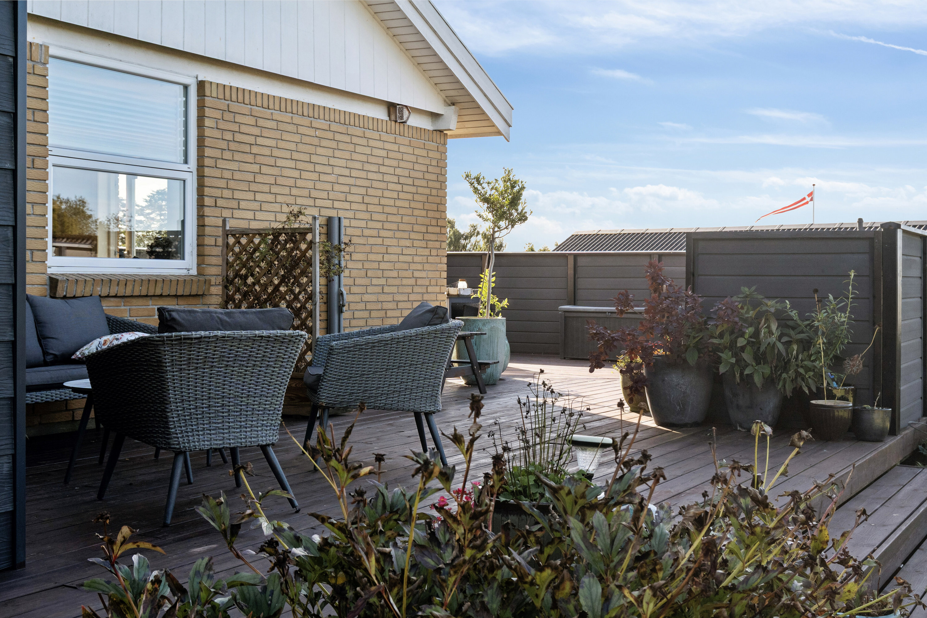 Fremhævet terrasse billede i fuldskærmstilstand. Billede af Lindevangen 16, Asnæs, 4550 Asnæs