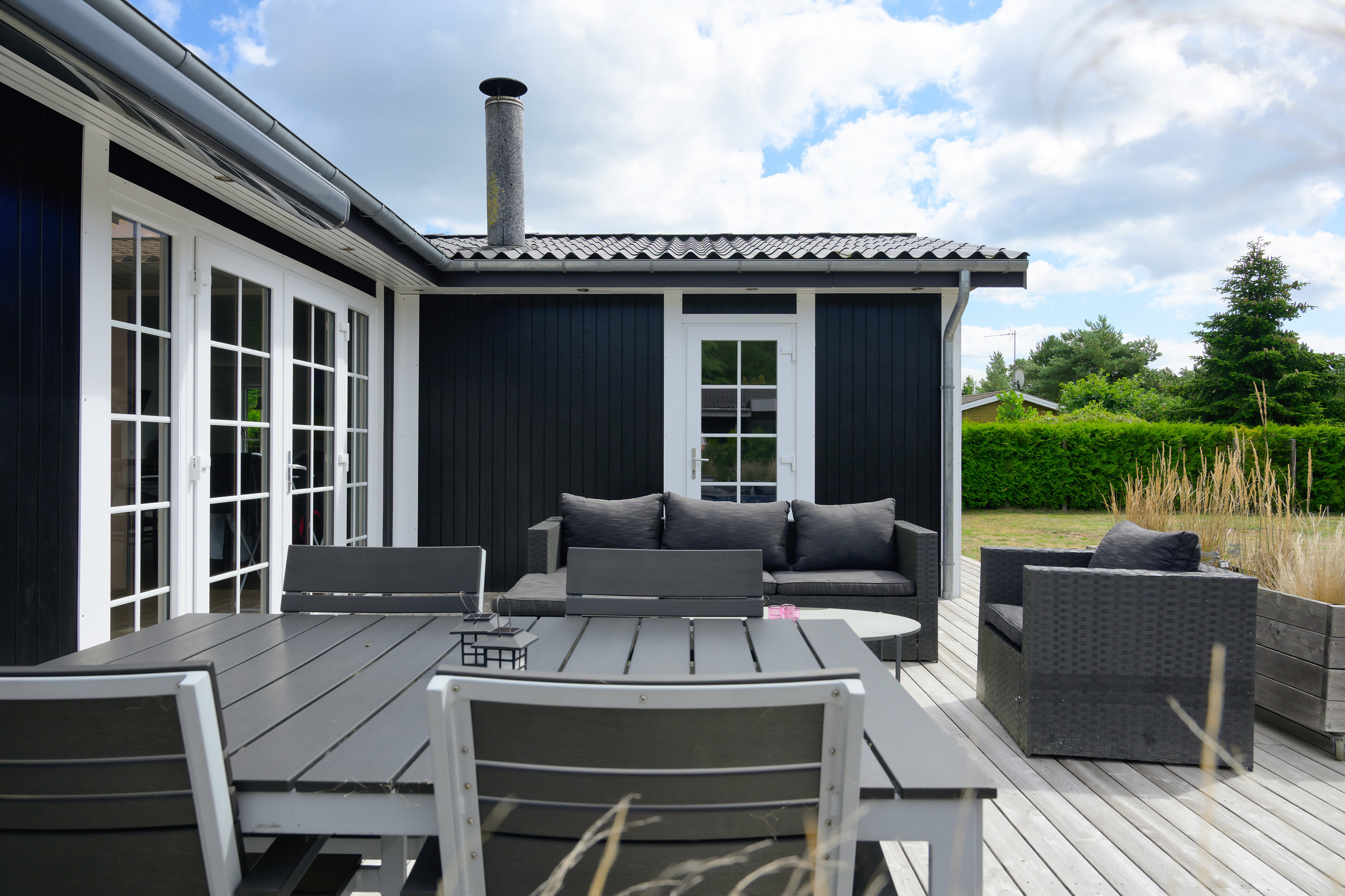 Fremhævet terrasse billede i fuldskærmstilstand. Billede af Sølvpoppelvej 15, 4873 Væggerløse