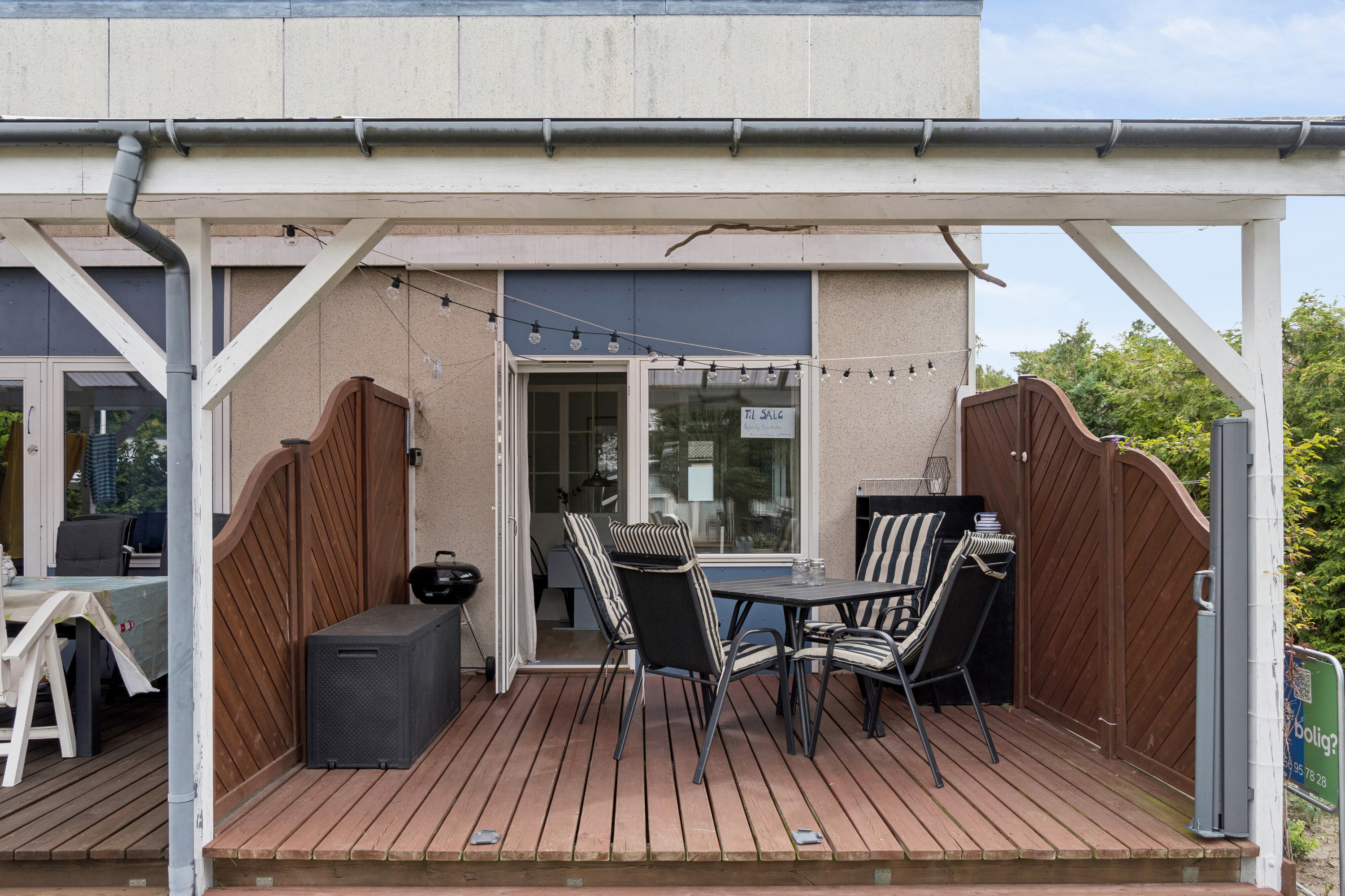 Fremhævet overdækket terrasse billede i fuldskærmstilstand. Billede af Dueodde Feriepark 27, 3730 Nexø