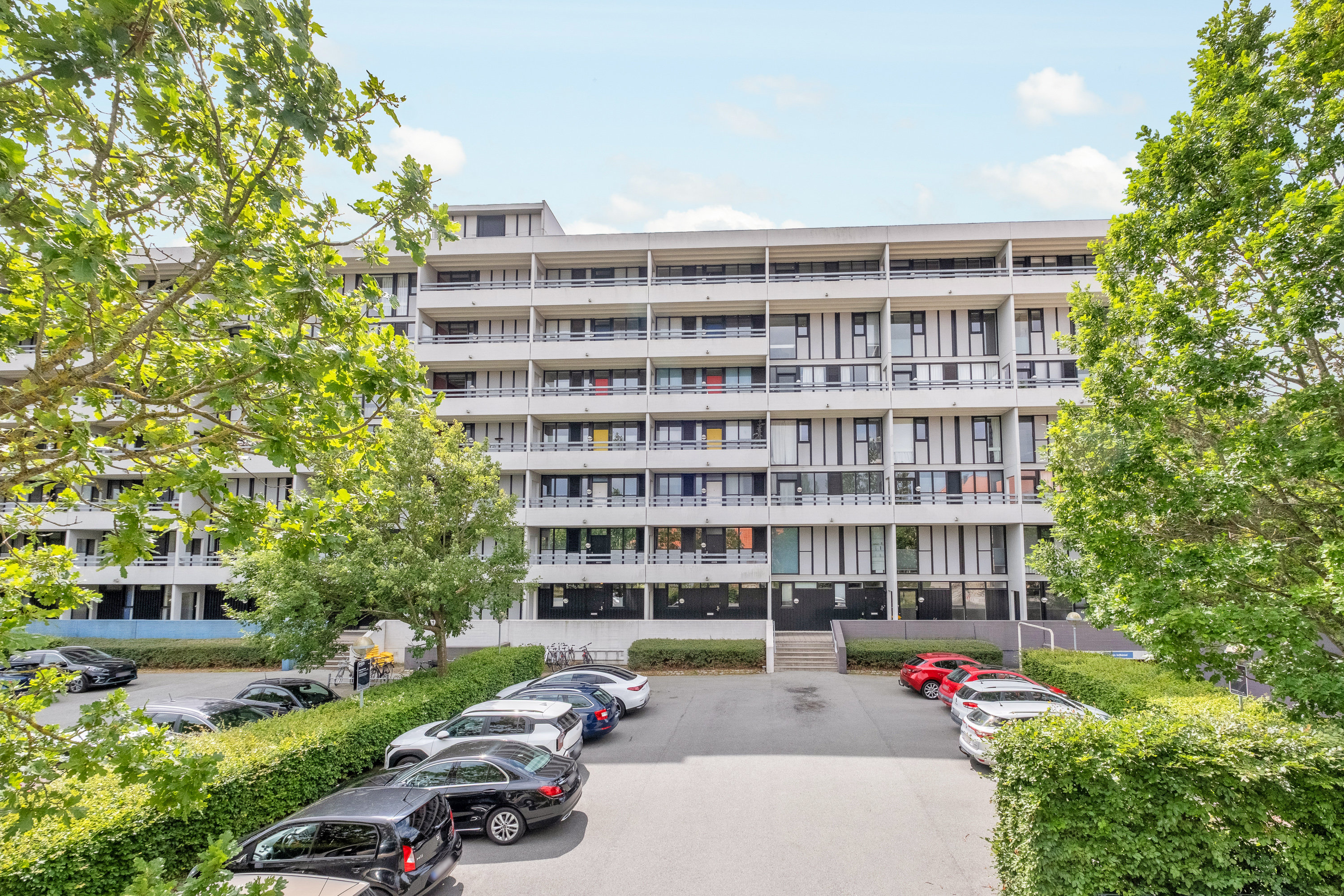 Fremhævet facade billede i fuldskærmstilstand. Billede af Vestervang 41, 1. 4111., 8000 Aarhus C