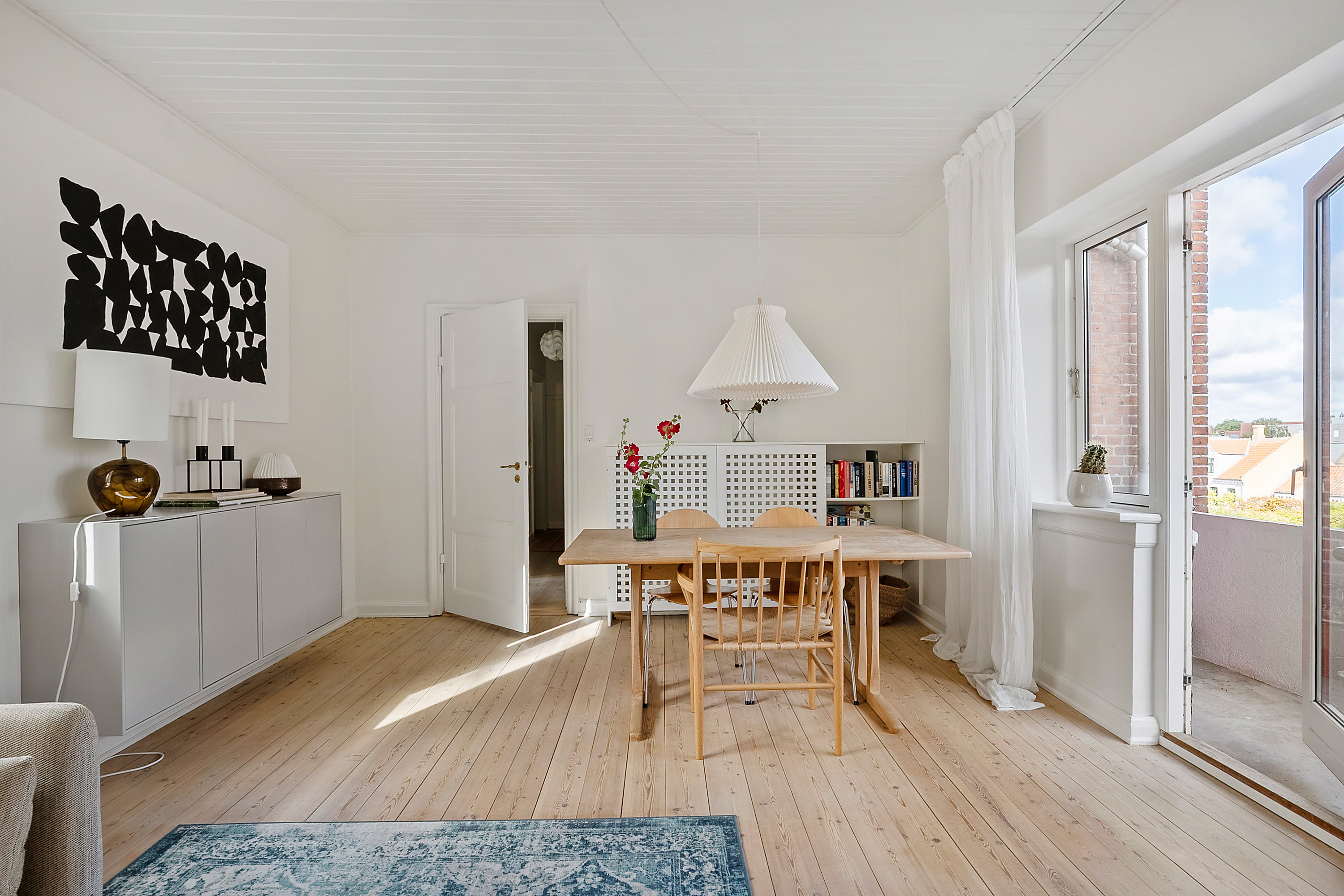 Fremhævet spisestue billede i fuldskærmstilstand. Billede af Claus Bergs Gade 5B, 2. tv., 5000 Odense C