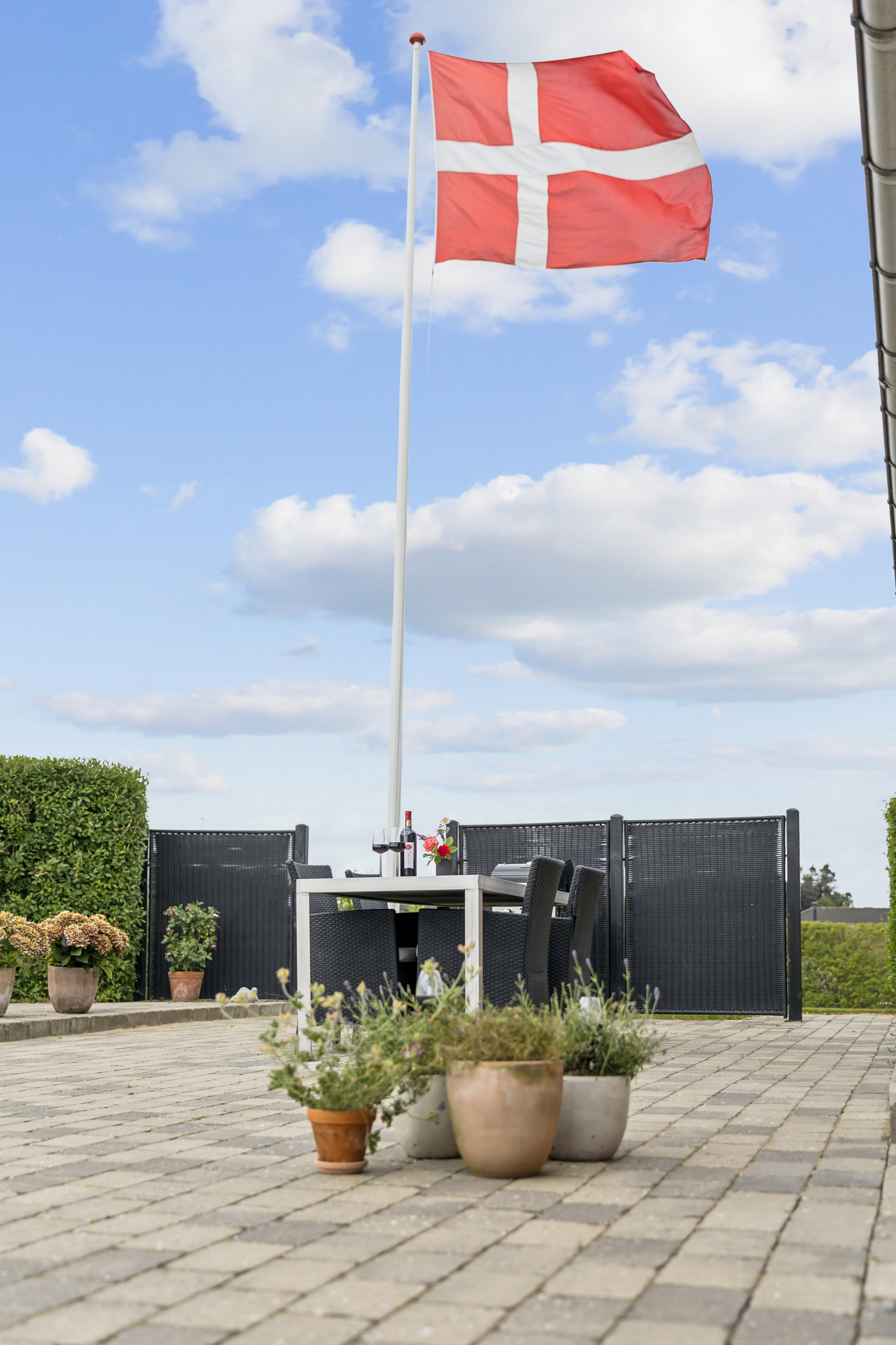Fremhævet terrasse billede i fuldskærmstilstand. Billede af Grødehøjvænget 24, Feldballe, 8410 Rønde
