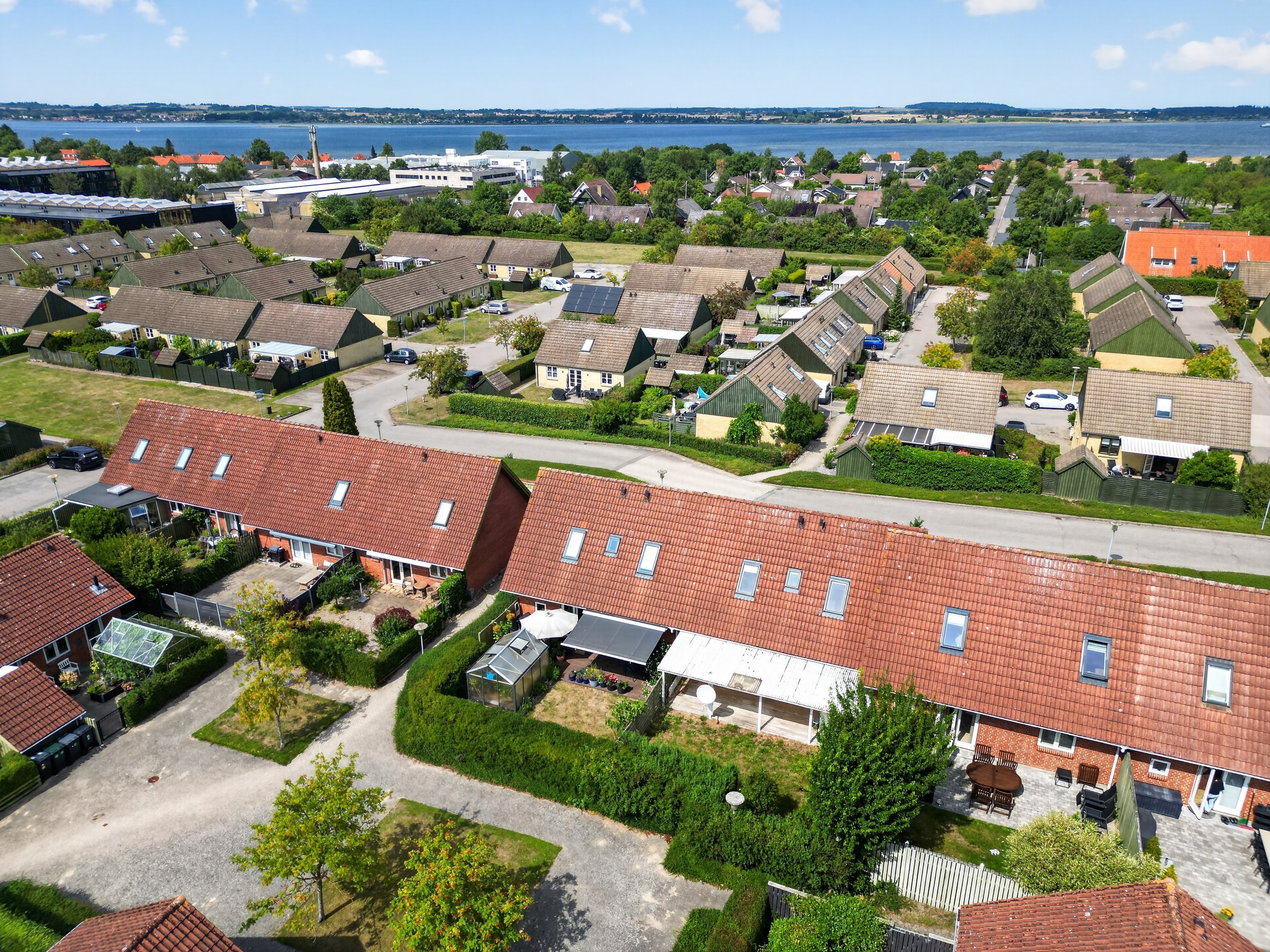 Fremhævet luftfoto billede i fuldskærmstilstand. Billede af Baggesens Have 25, 4300 Holbæk