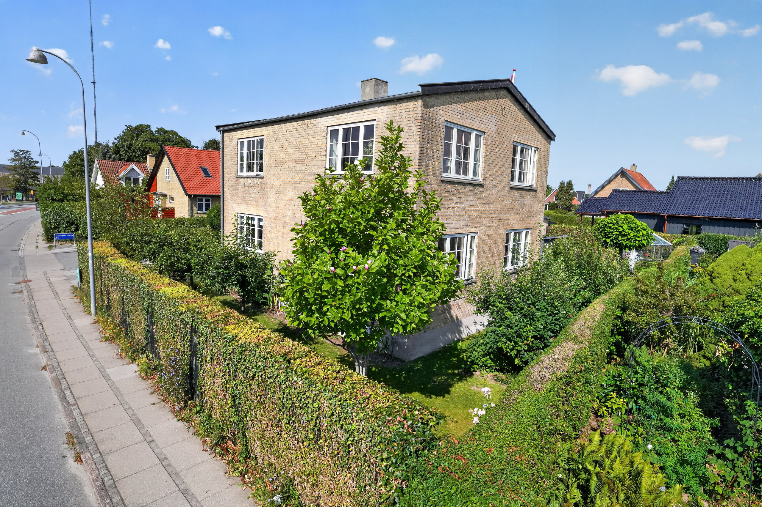 Fremhævet ejendommen billede i fuldskærmstilstand. Billede af Christopher Boecks Alle 96, 2860 Søborg