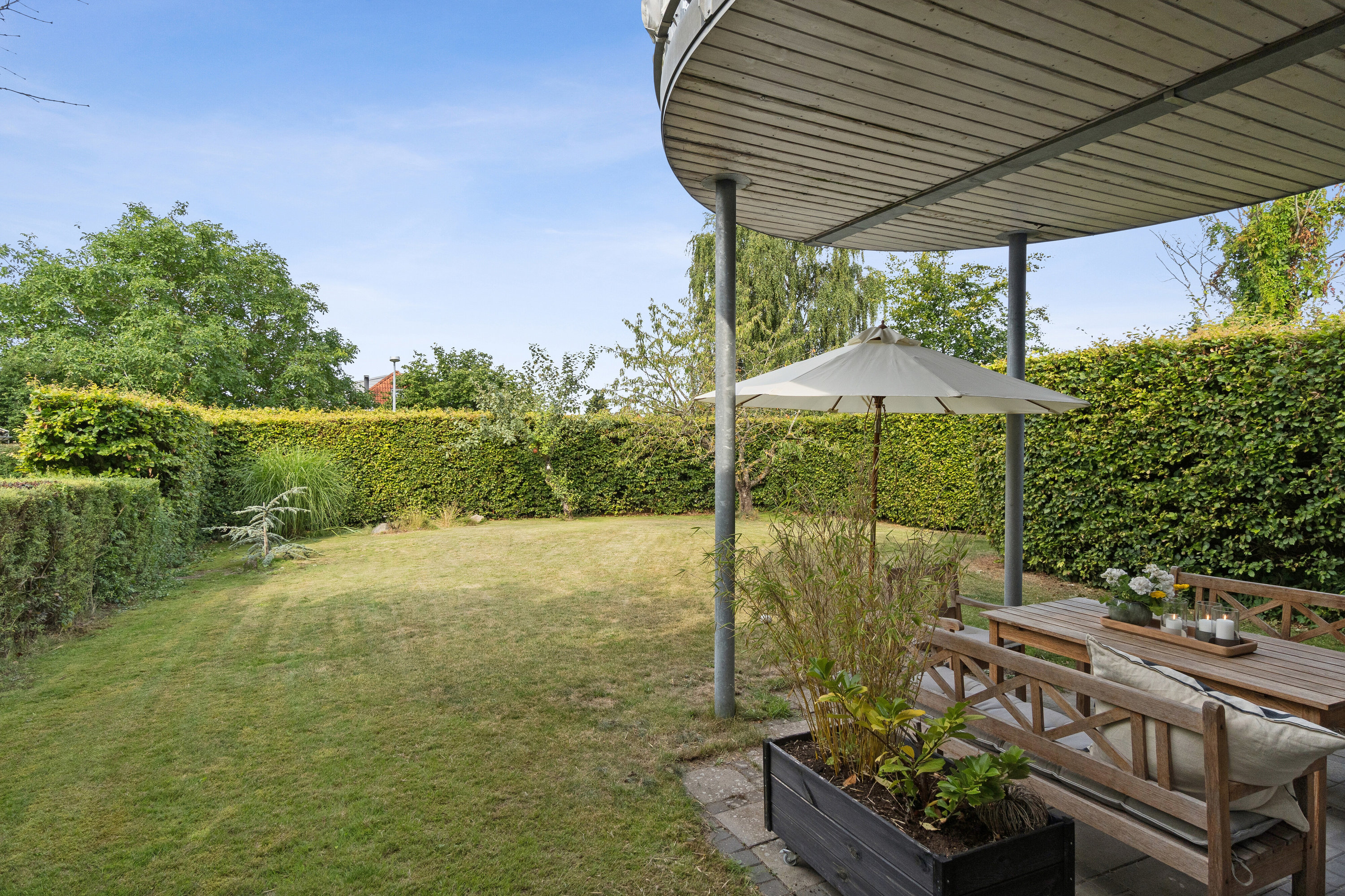 Fremhævet overdækket terrasse billede i fuldskærmstilstand. Billede af Vinderød Enghavevej 3, st., Enghaven, 3300 Frederiksværk