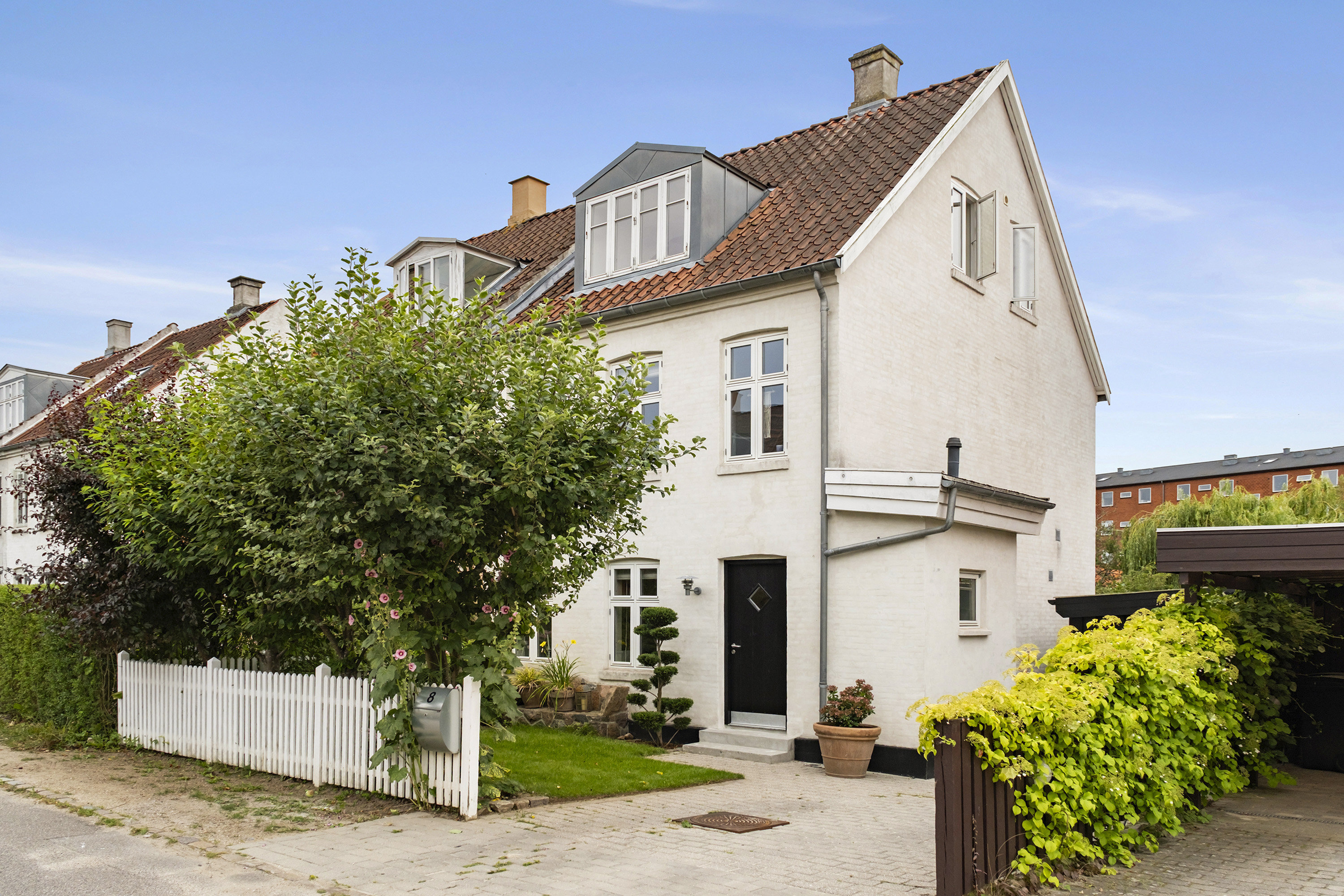 Dronningvej 8, 2970 Hørsholm