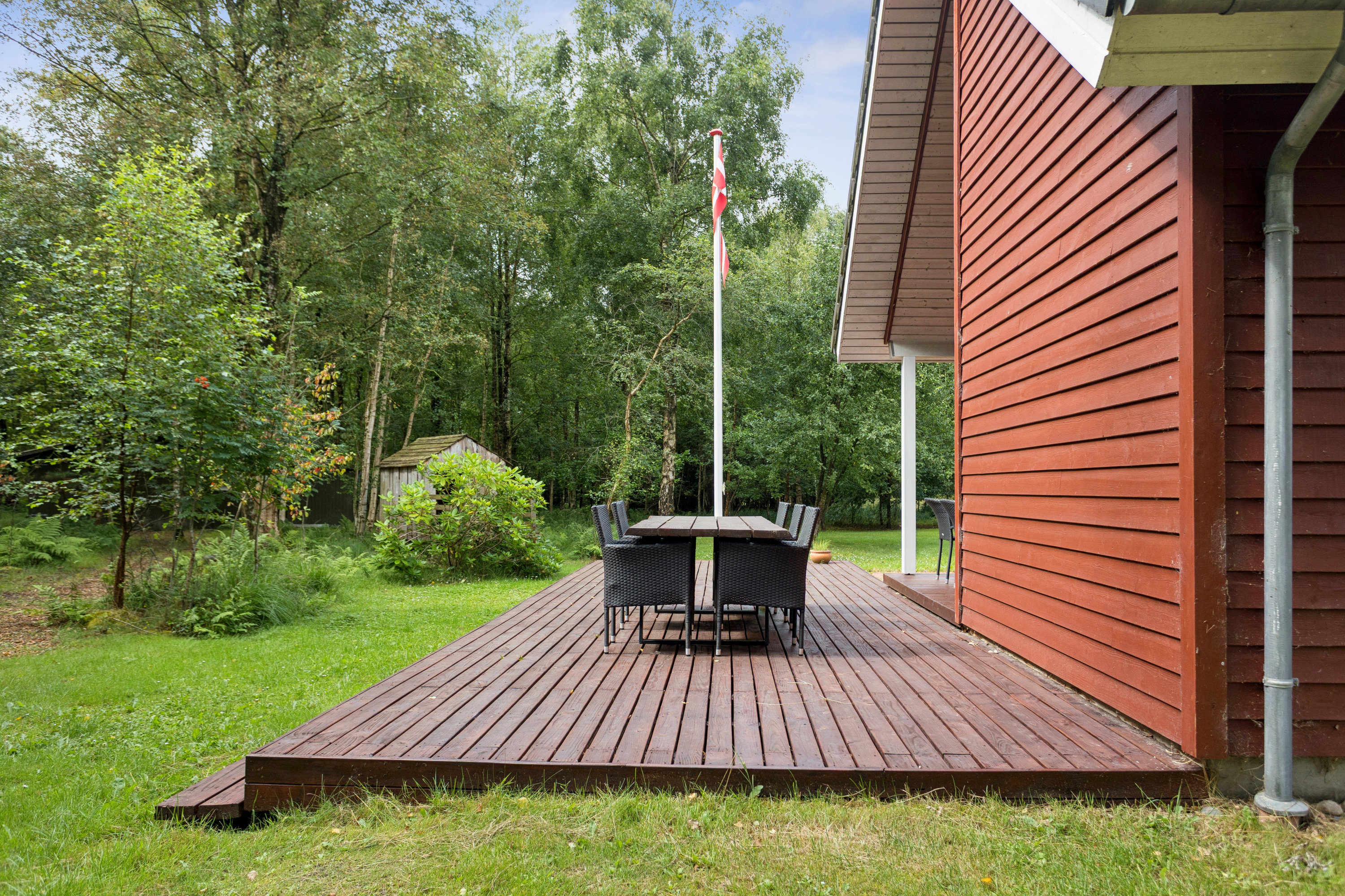 Fremhævet terrasse billede i fuldskærmstilstand. Billede af Kampsvej 15, Sillerslev, 7990 Øster Assels