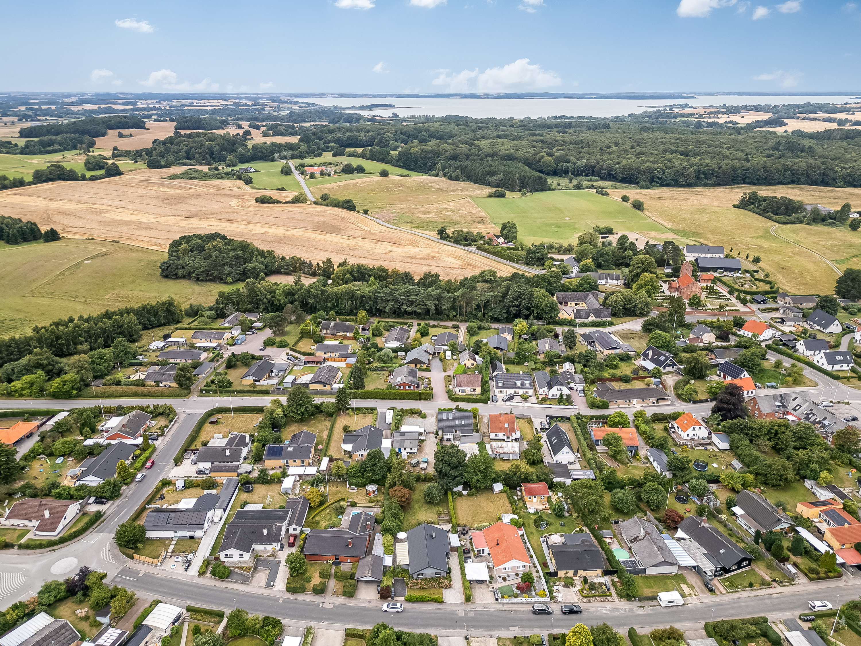 Fremhævet luftfoto billede i fuldskærmstilstand. Billede af Møllesvinget 7, Alsønderup, 3400 Hillerød