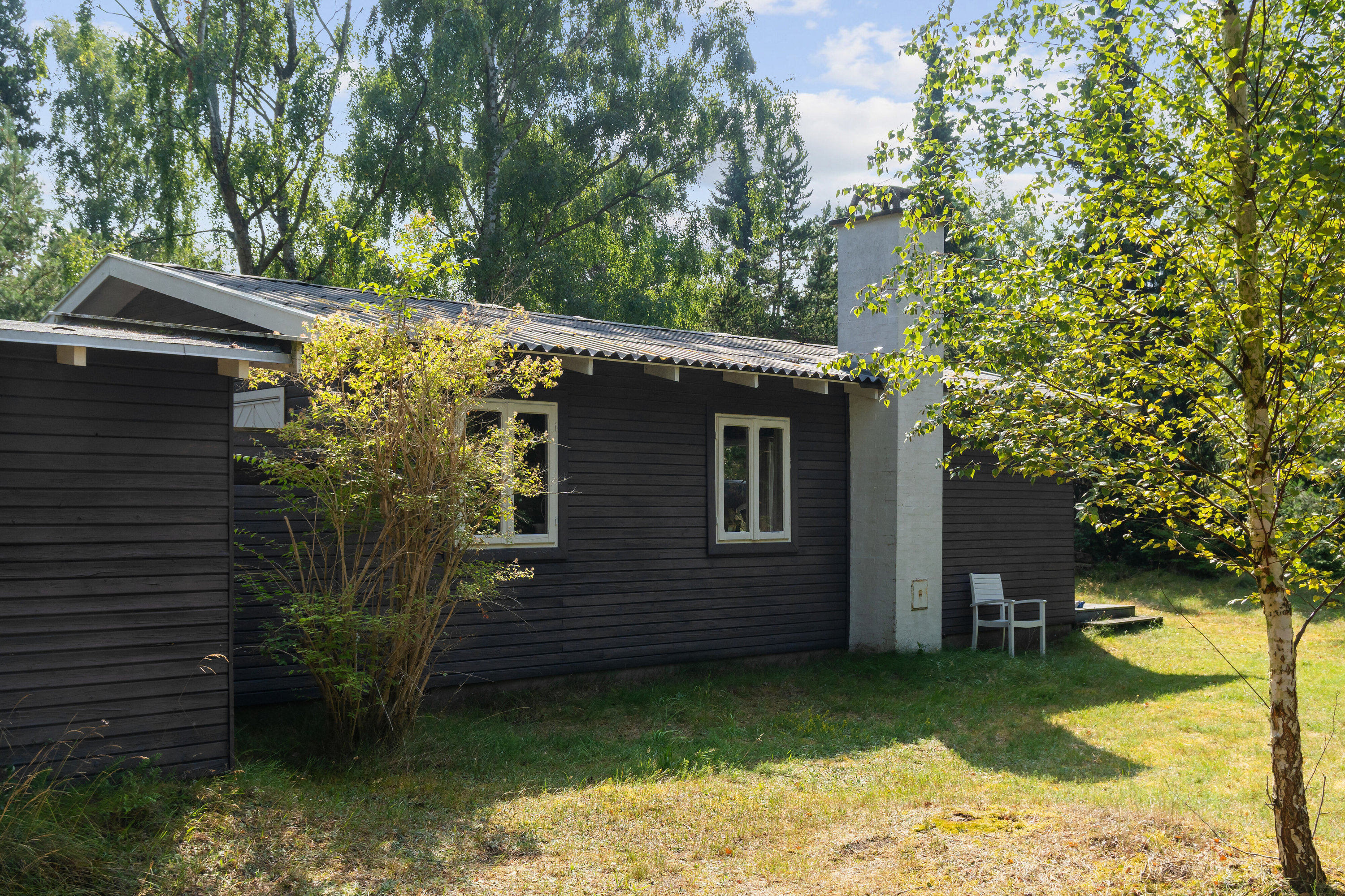 Miniaturebillede 2: set fra haven. Billede af Åvænget 18, Tengslemrk L, 4573 Højby
