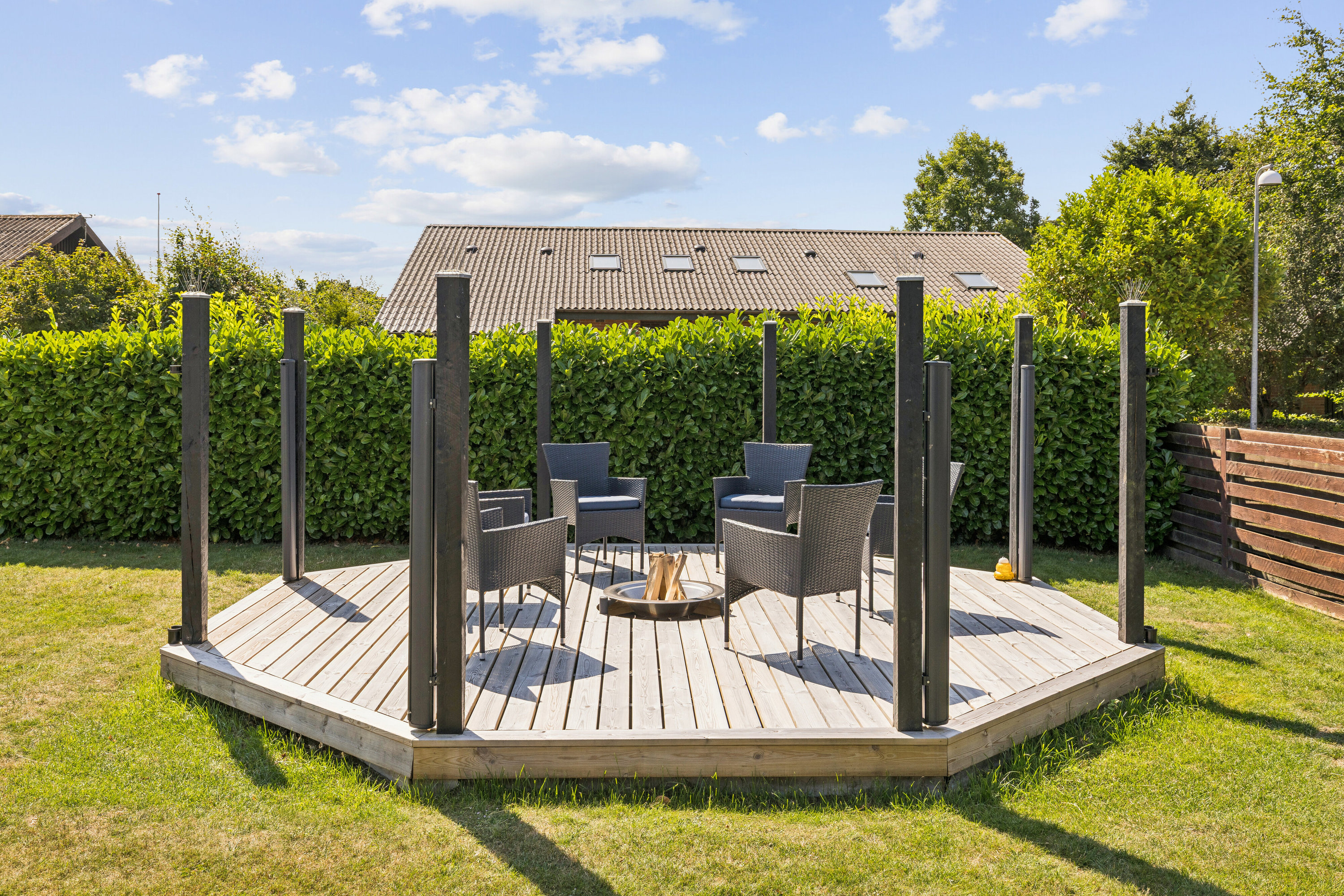Fremhævet overdækket terrasse billede i fuldskærmstilstand. Billede af Bøgevej 3, 4490 Jerslev Sjælland