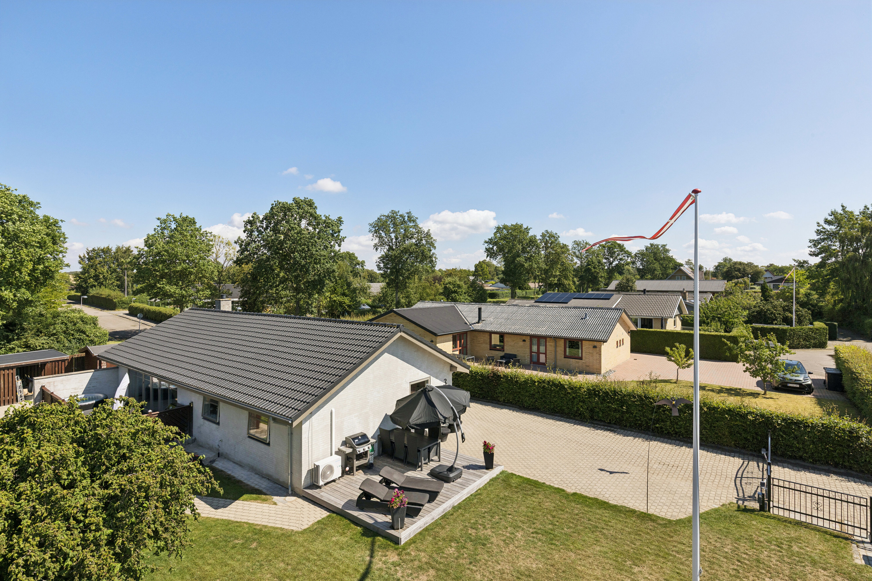 Fremhævet set fra haven billede i fuldskærmstilstand. Billede af Bøgevej 3, 4490 Jerslev Sjælland