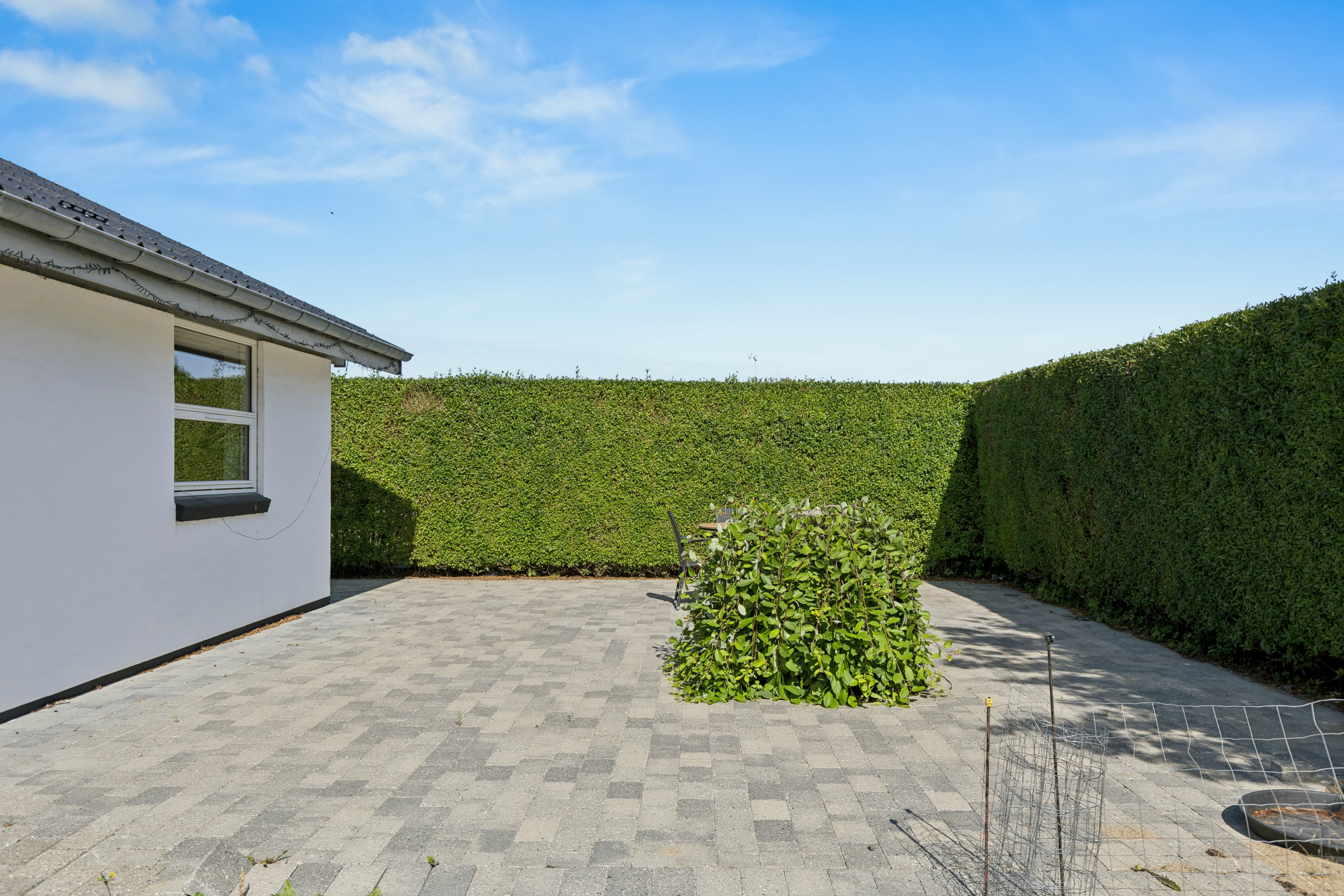 Fremhævet terrasse billede i fuldskærmstilstand. Billede af Syrenvej 3, 4540 Fårevejle