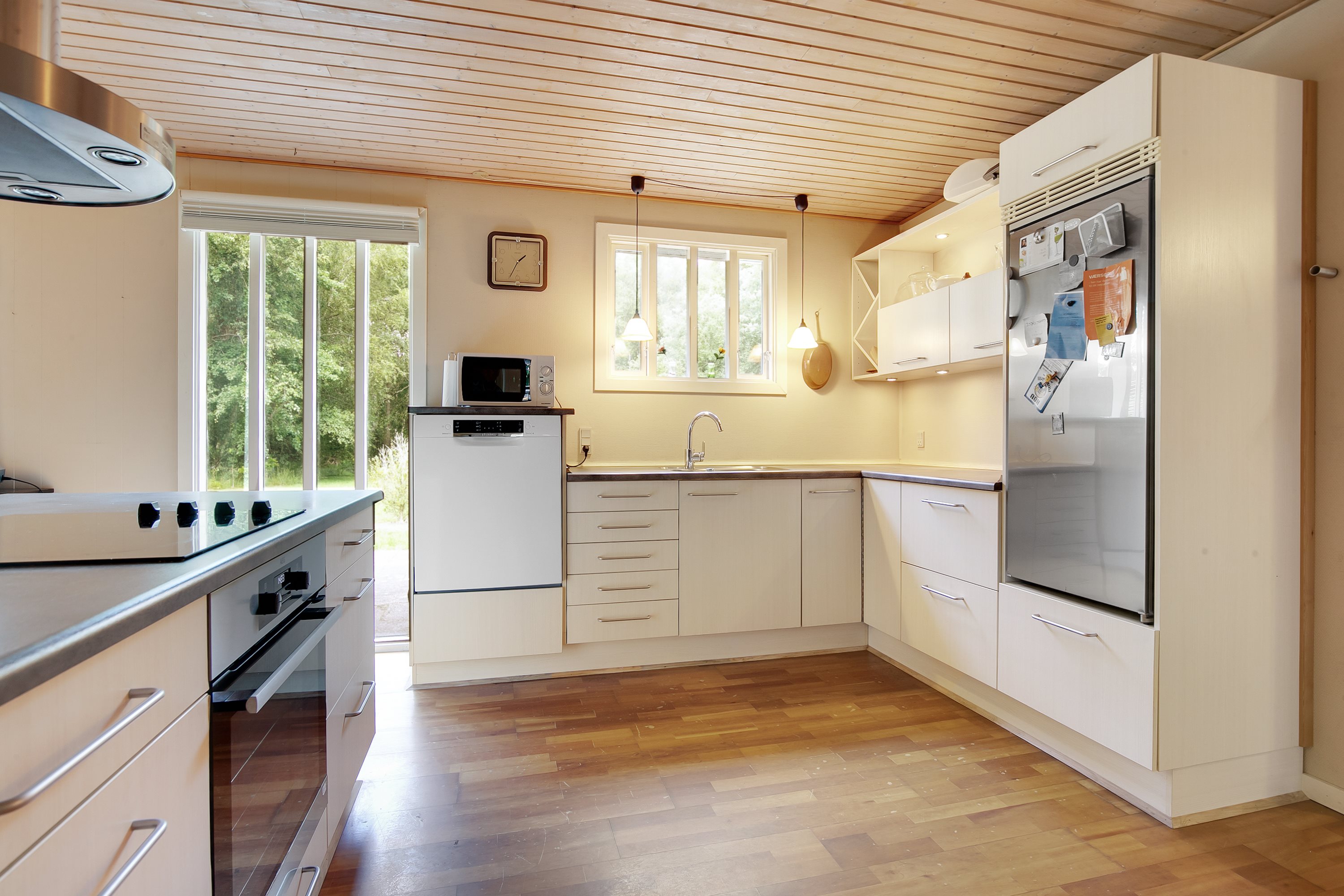 Fremhævet køkken billede i fuldskærmstilstand. Billede af Hou Mose 39, Hou, 9370 Hals