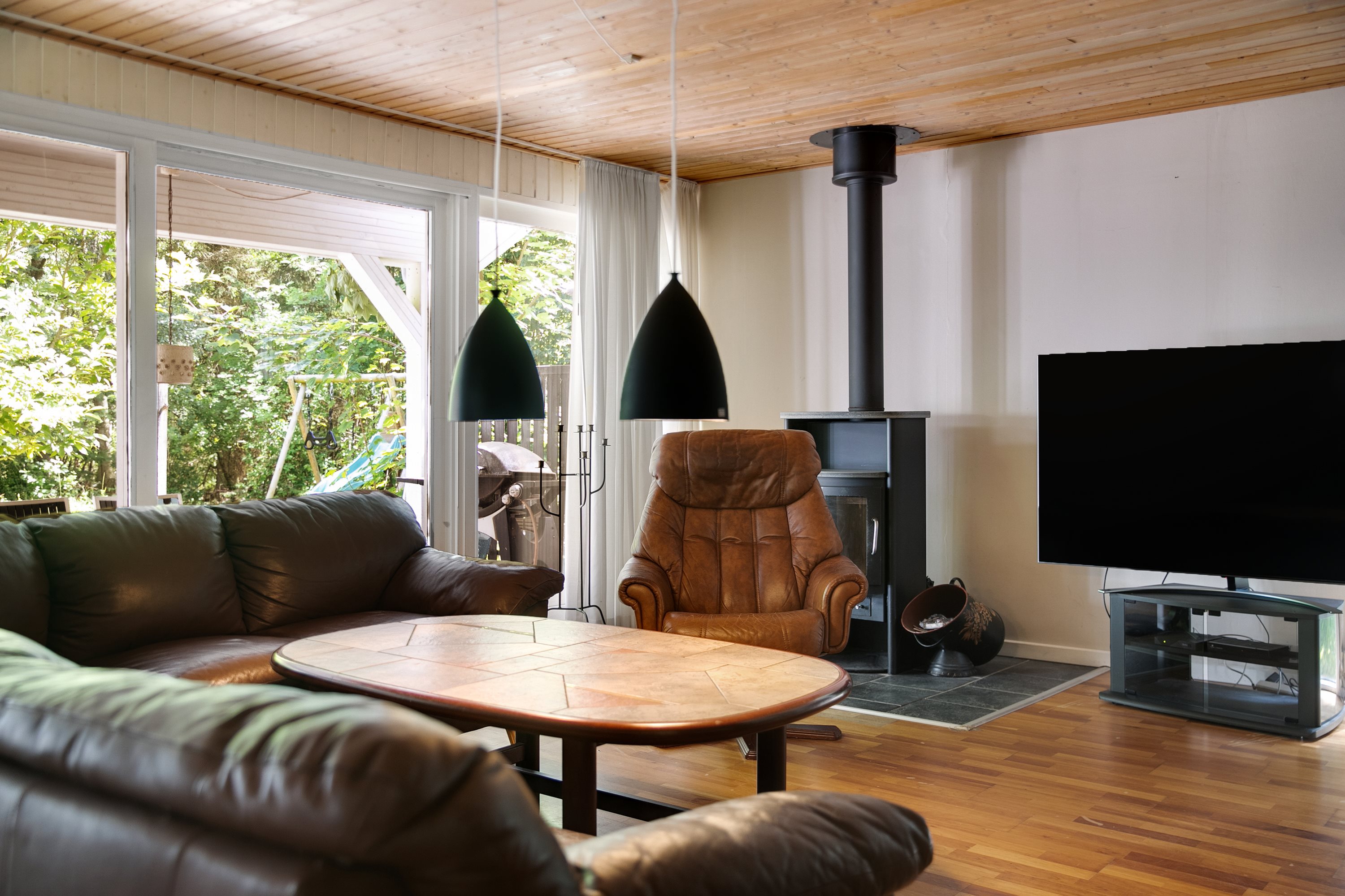 Fremhævet stue billede i fuldskærmstilstand. Billede af Hou Mose 39, Hou, 9370 Hals