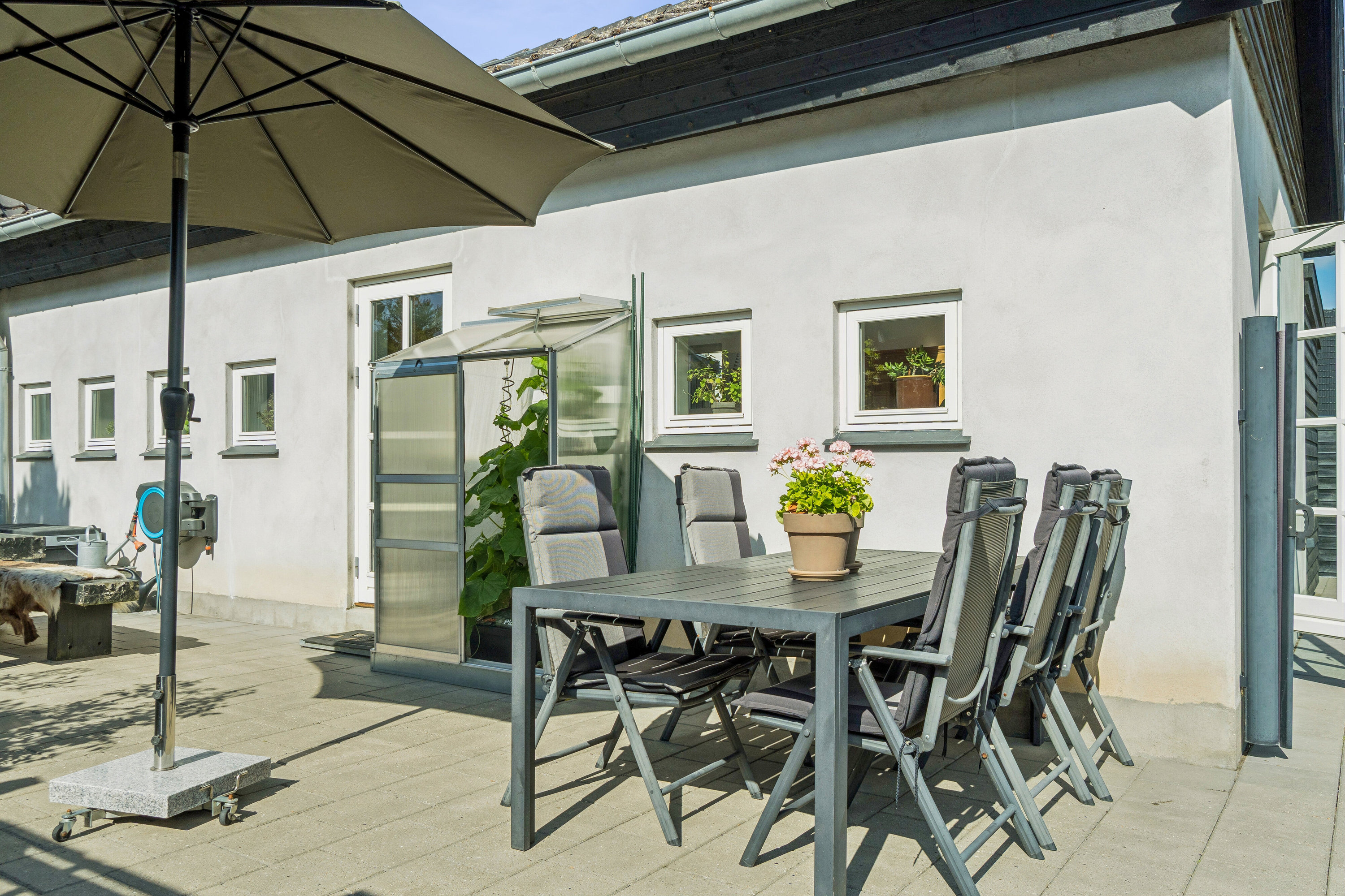 Fremhævet terrasse billede i fuldskærmstilstand. Billede af Danavej 3, 4700 Næstved
