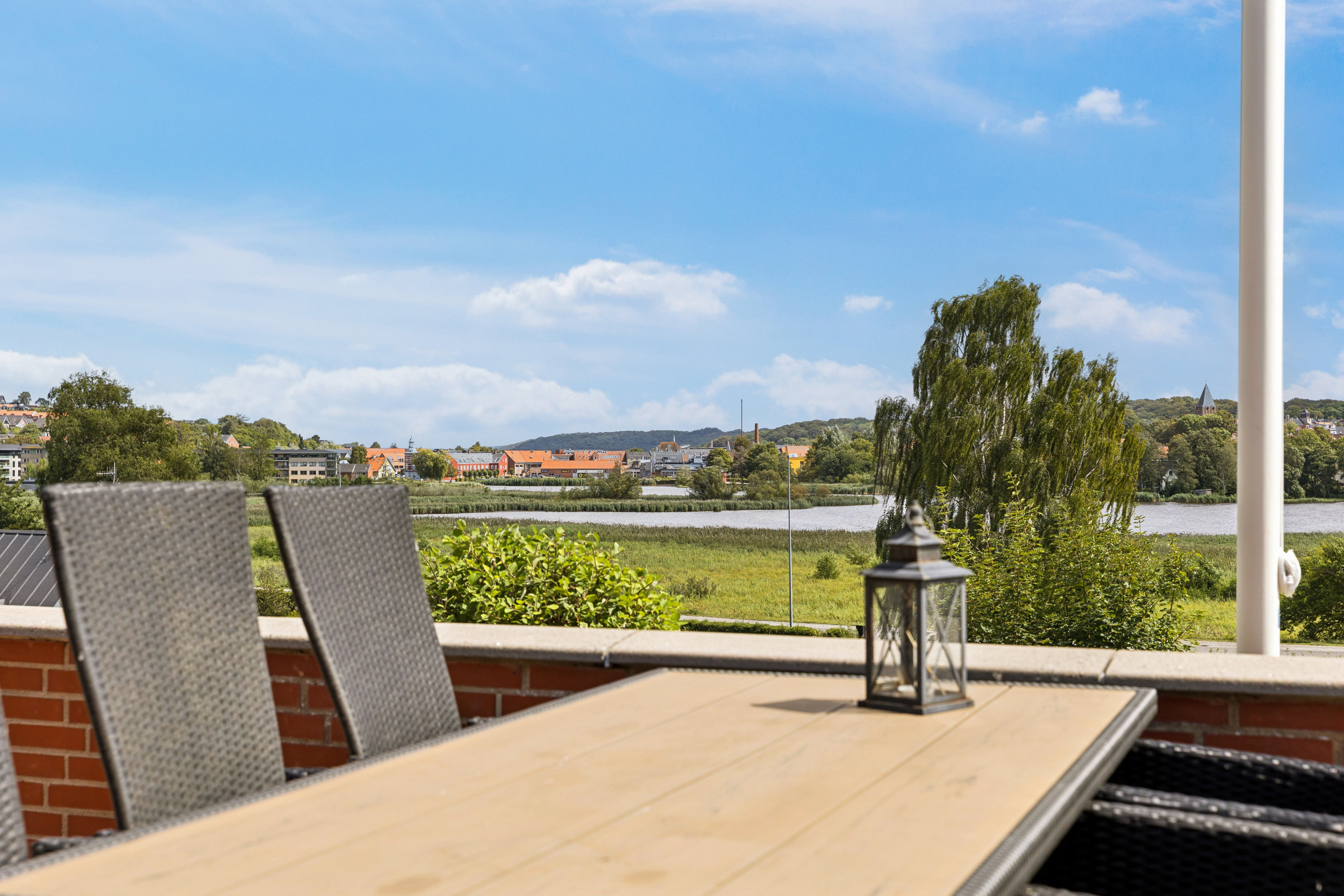 Fremhævet terrasse billede i fuldskærmstilstand. Billede af Enghavevej 40, 9500 Hobro