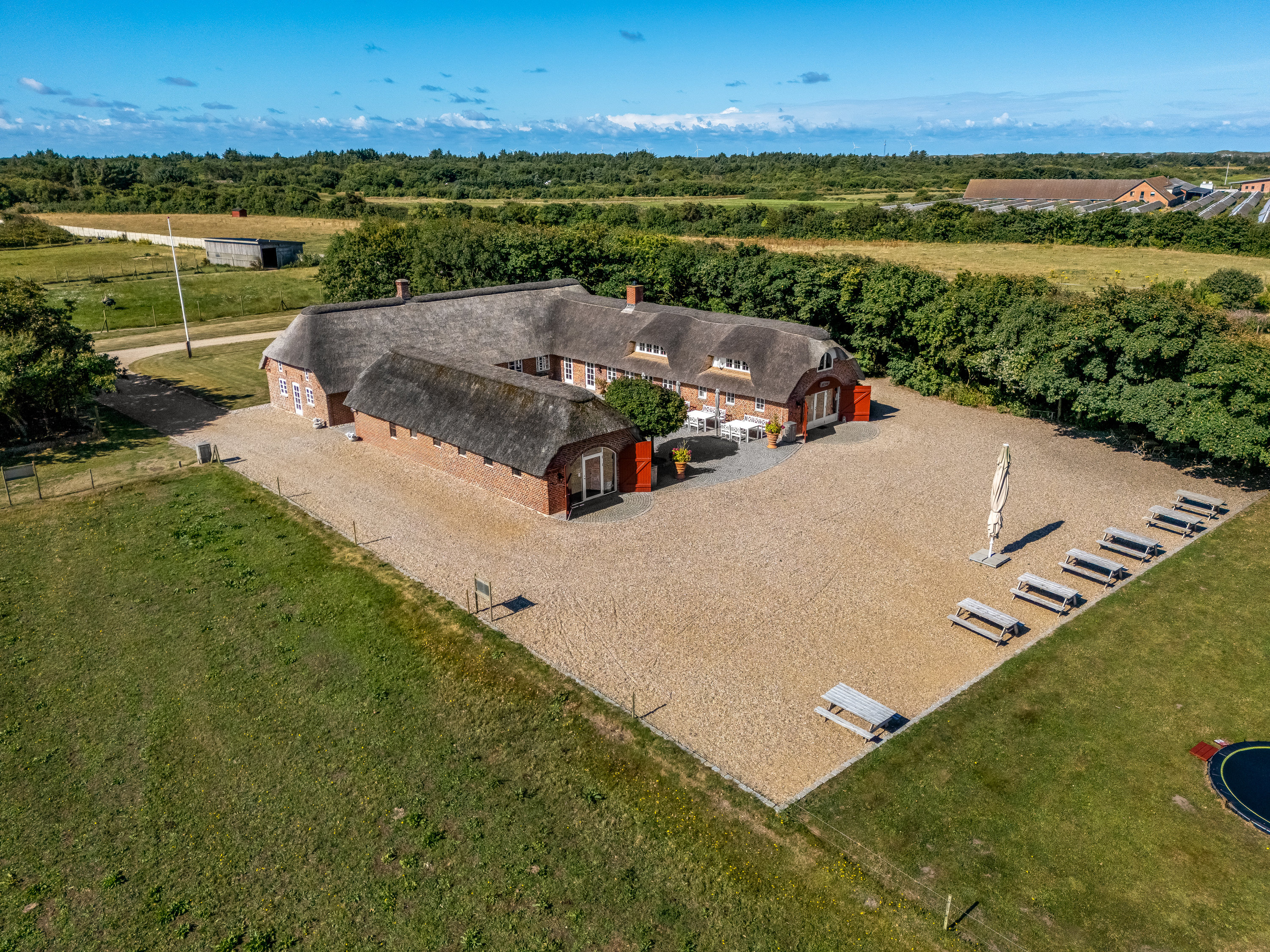 Fremhævet luftfoto billede i fuldskærmstilstand. Billede af Tambjergvej 12, Lodbj Hede, 6950 Ringkøbing