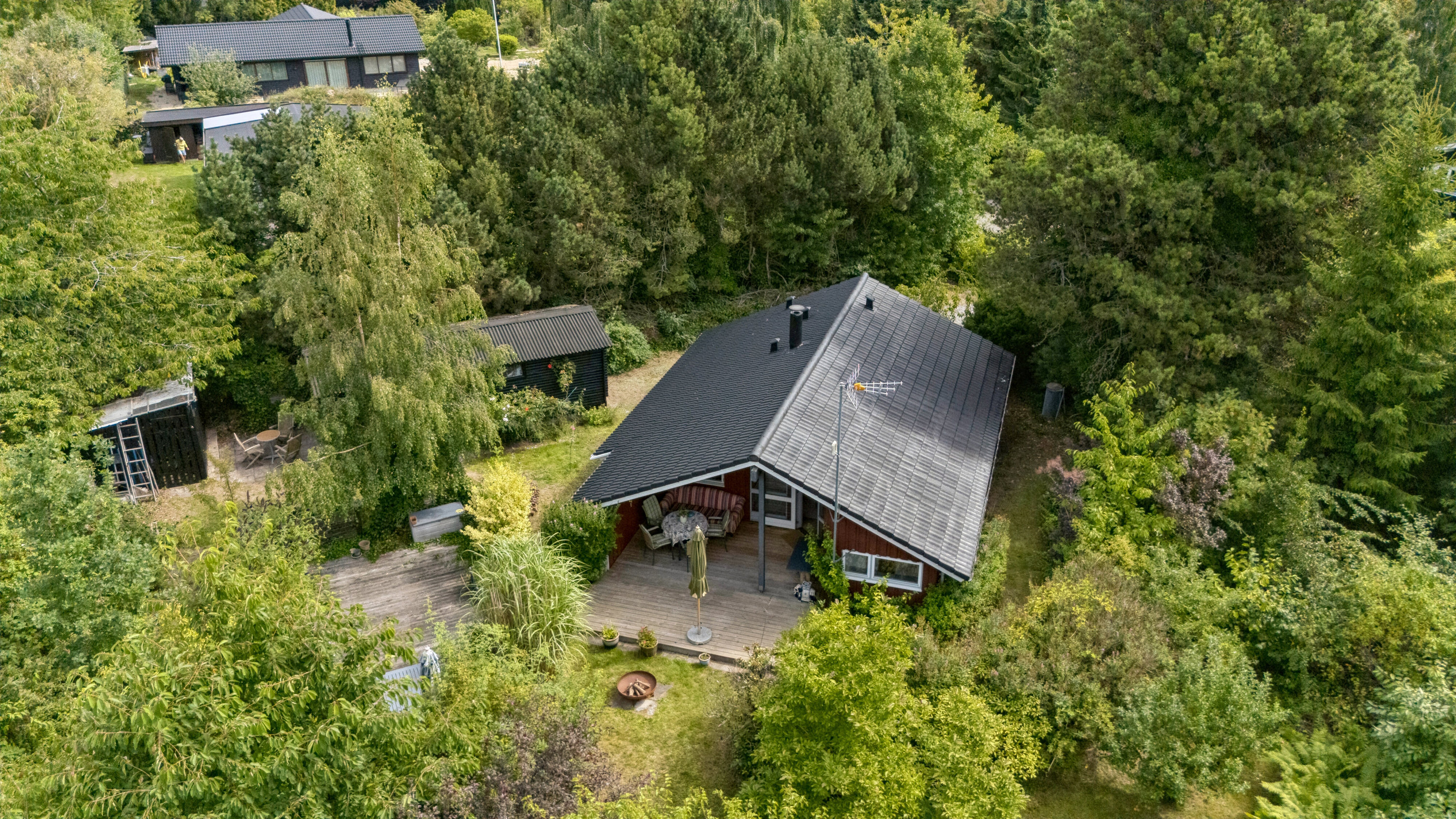 Fremhævet luftfoto billede i fuldskærmstilstand. Billede af Byåsen 57, Rødkilde, 3250 Gilleleje