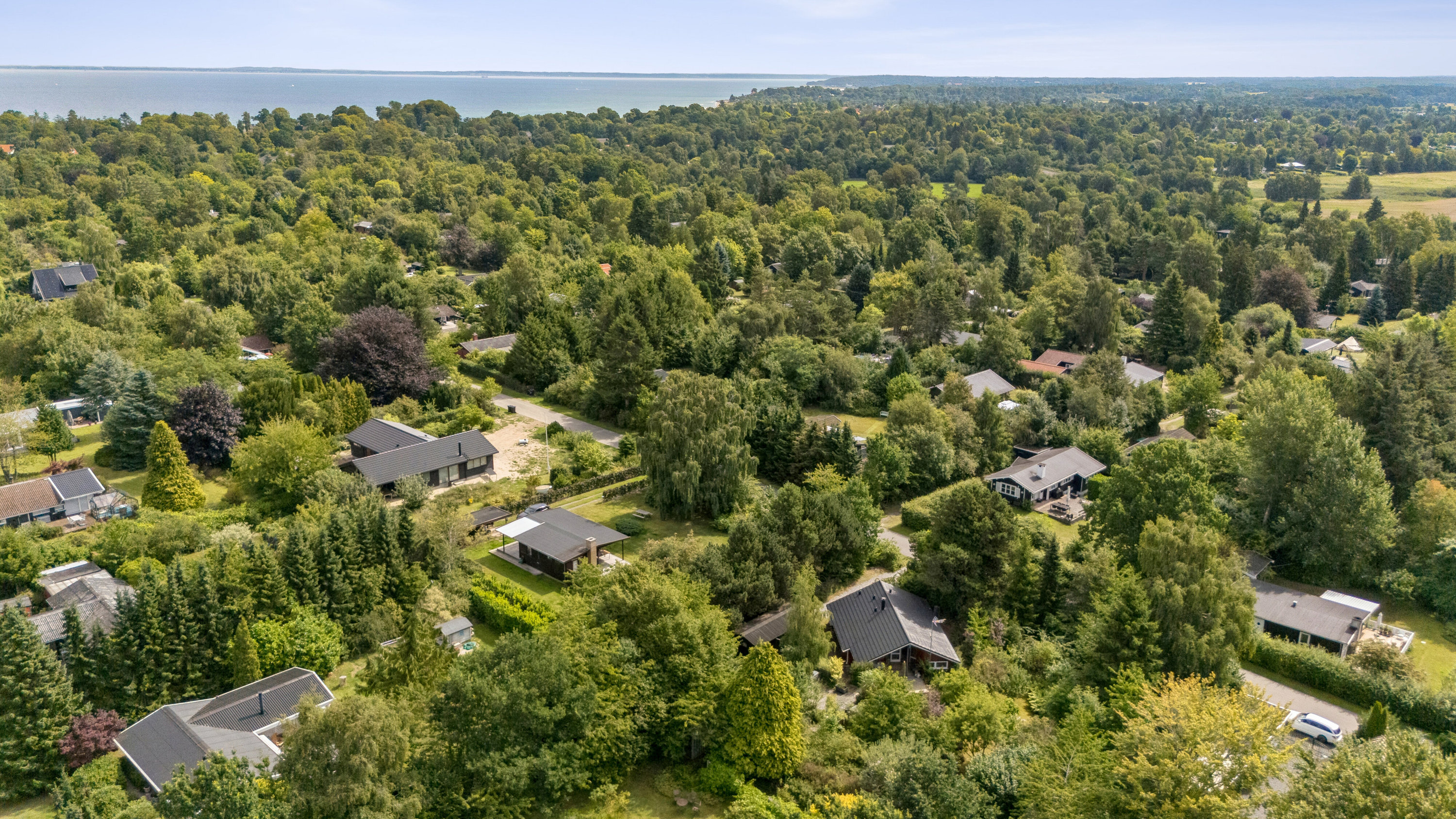 Fremhævet luftfoto billede i fuldskærmstilstand. Billede af Byåsen 57, Rødkilde, 3250 Gilleleje