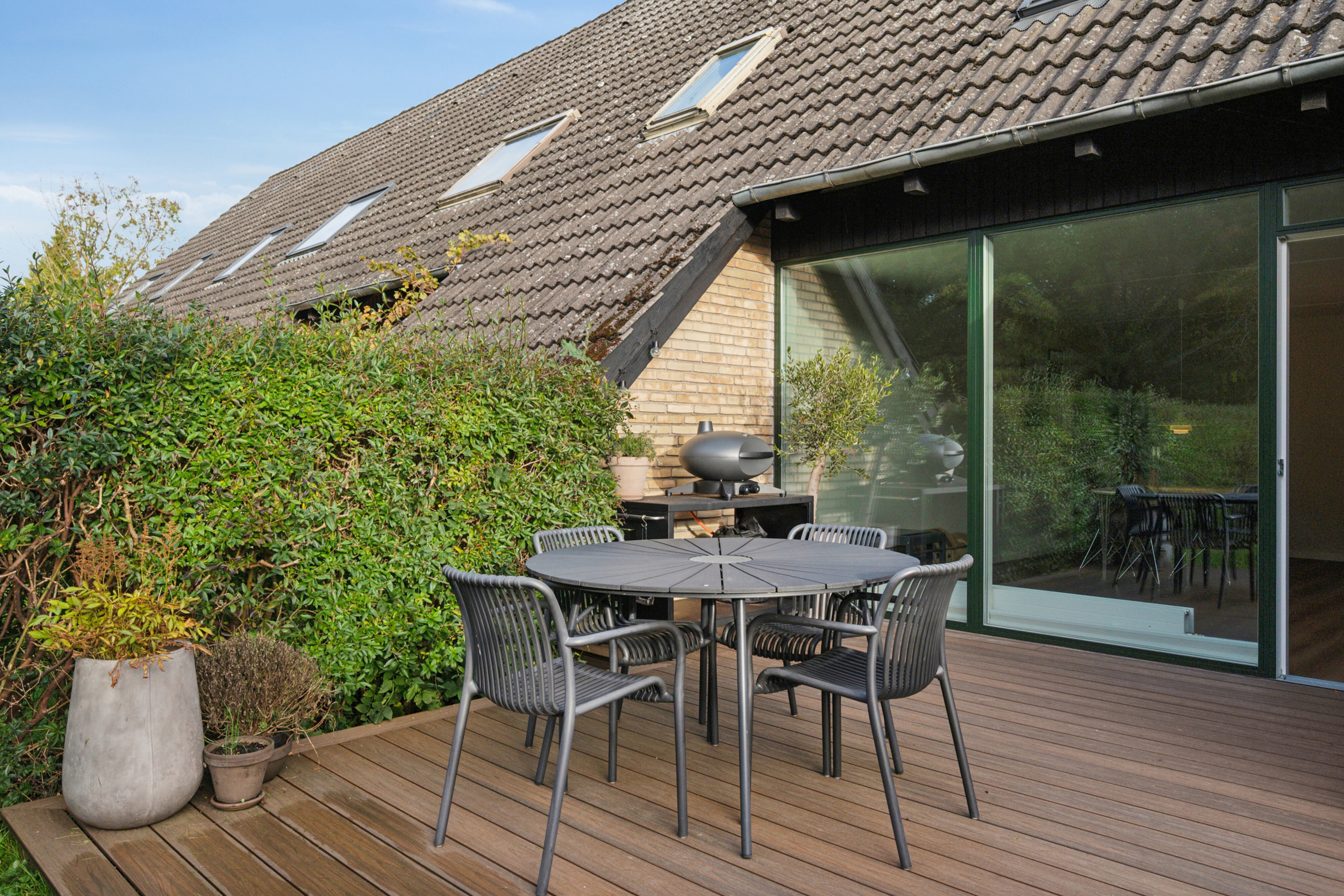 Fremhævet terrasse billede i fuldskærmstilstand. Billede af Løvsangervej 94, 4000 Roskilde