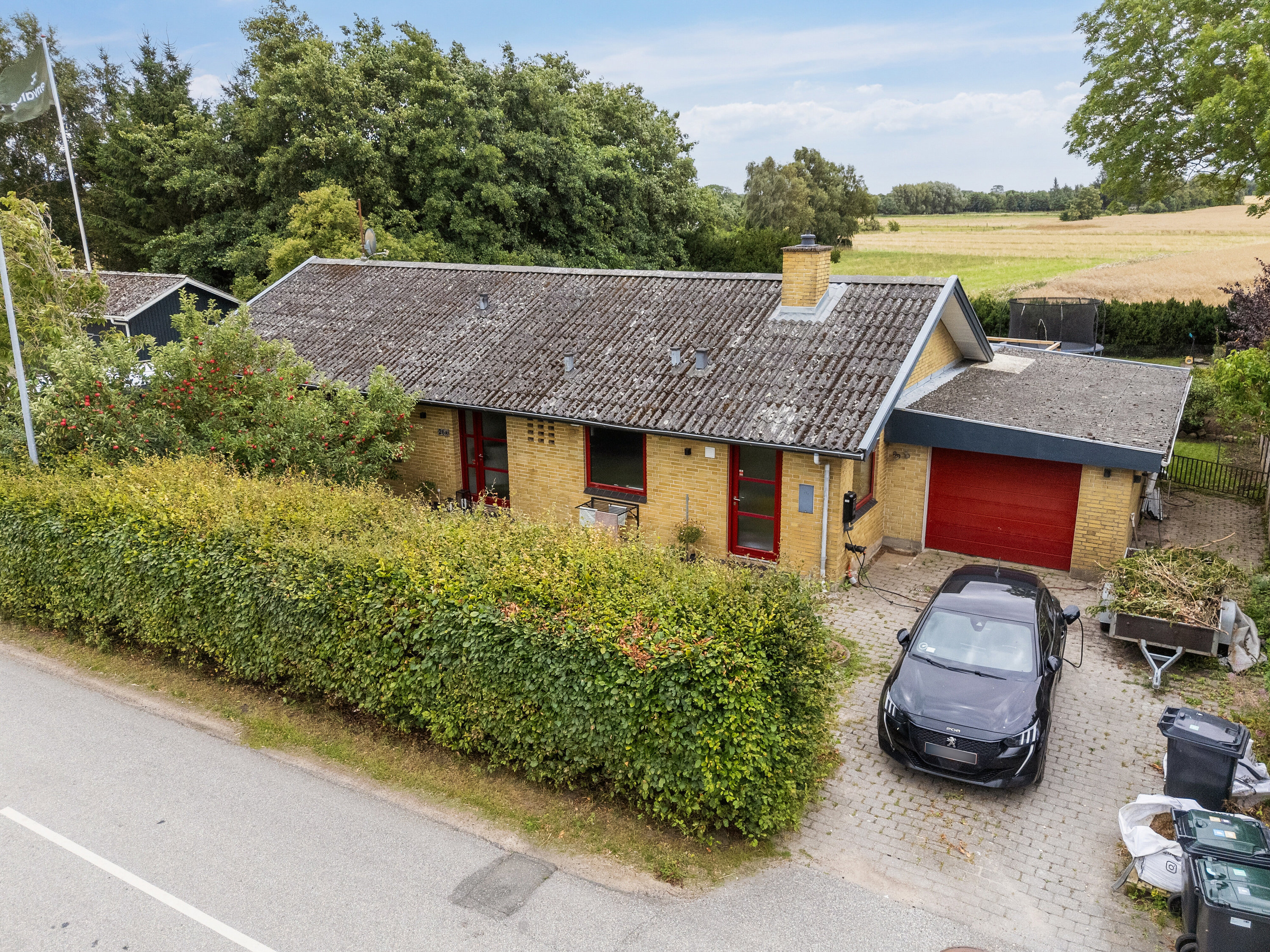 Fremhævet set fra vejen billede i fuldskærmstilstand. Billede af Katrinevej 26A, Gimlinge, 4200 Slagelse