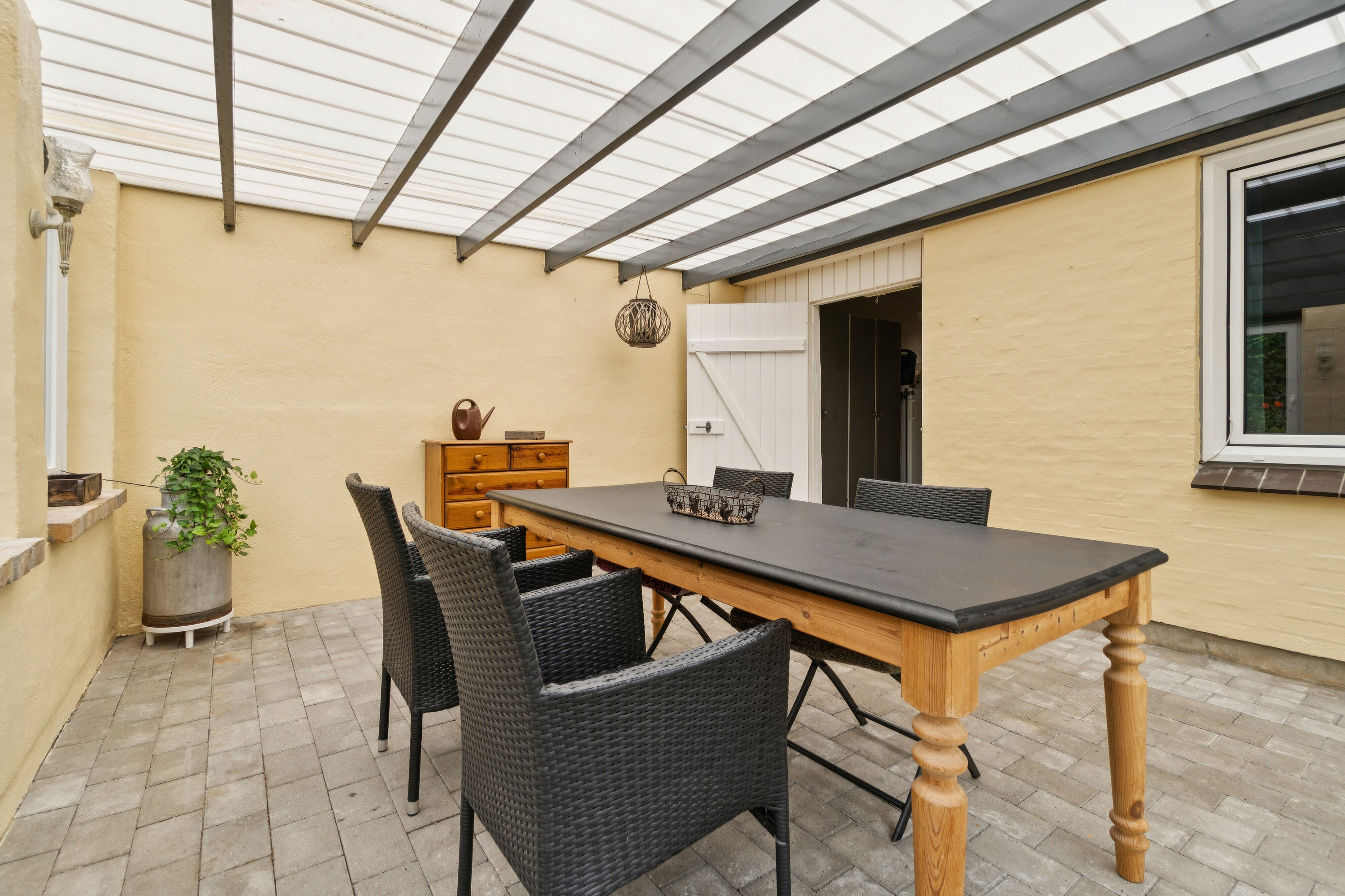 Fremhævet overdækket terrasse billede i fuldskærmstilstand. Billede af Højvænget 12, 7760 Hurup Thy
