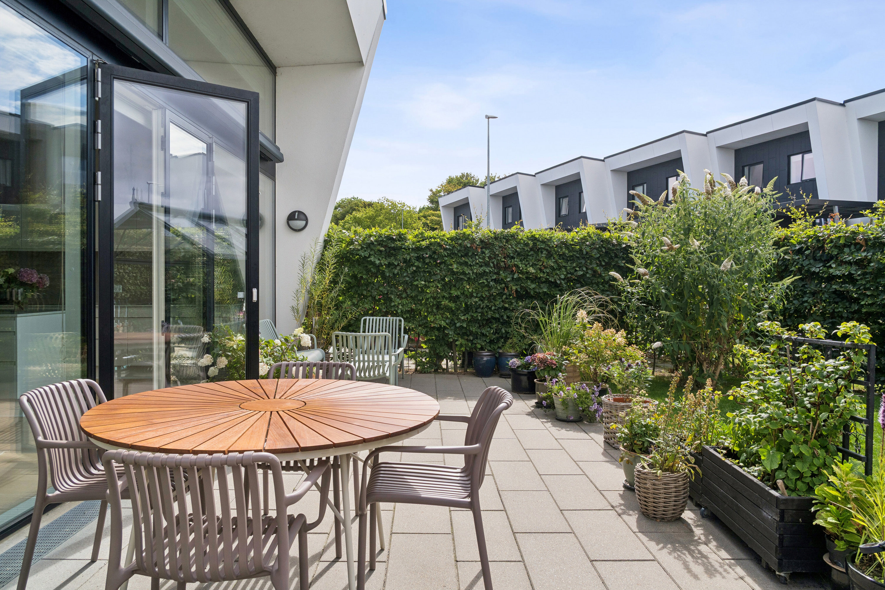 Fremhævet terrasse billede i fuldskærmstilstand. Billede af Nymarks Allé 255, 8320 Mårslet