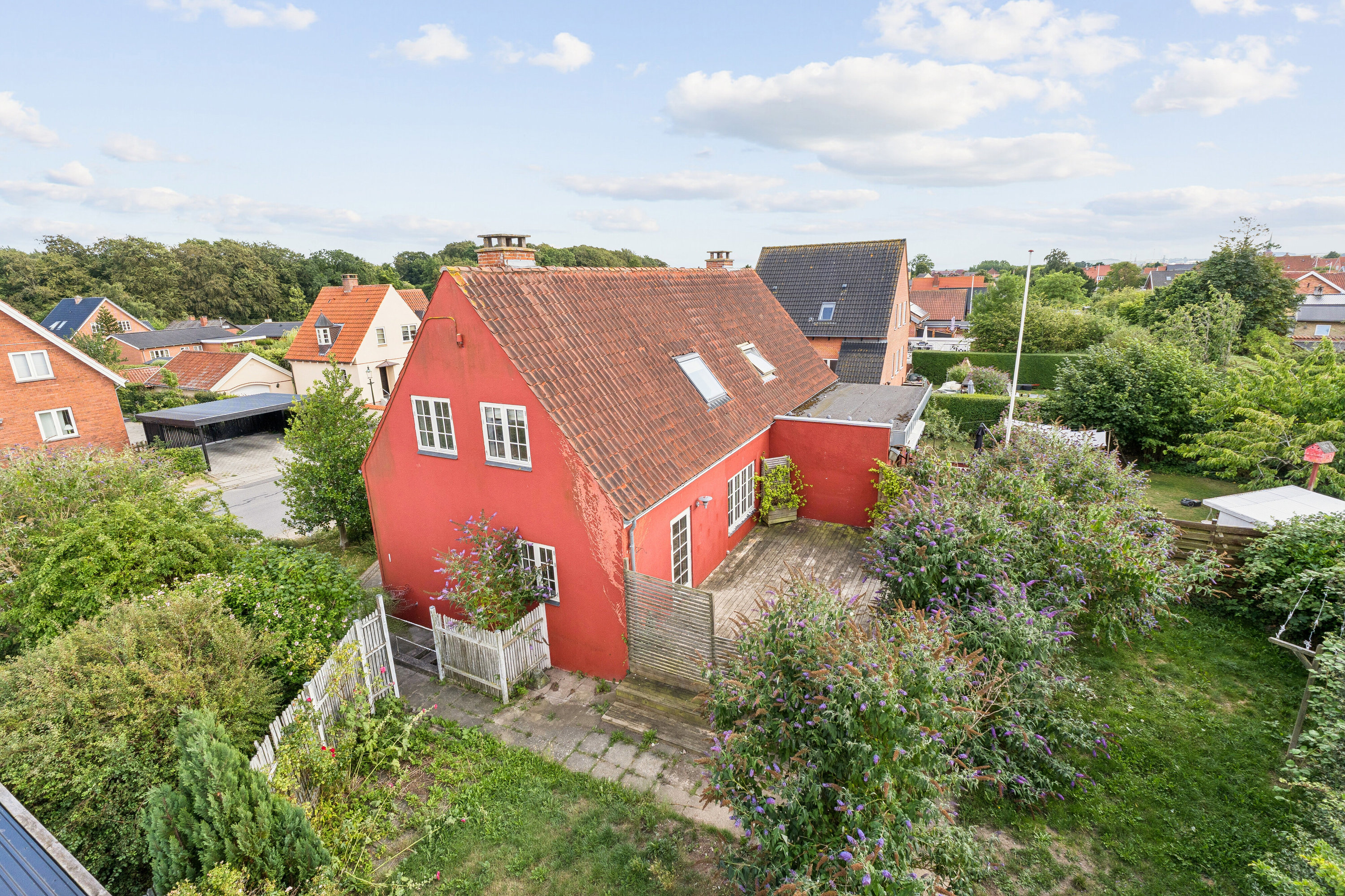 Fremhævet set fra haven billede i fuldskærmstilstand. Billede af Aldershvilevej 51B, 5800 Nyborg