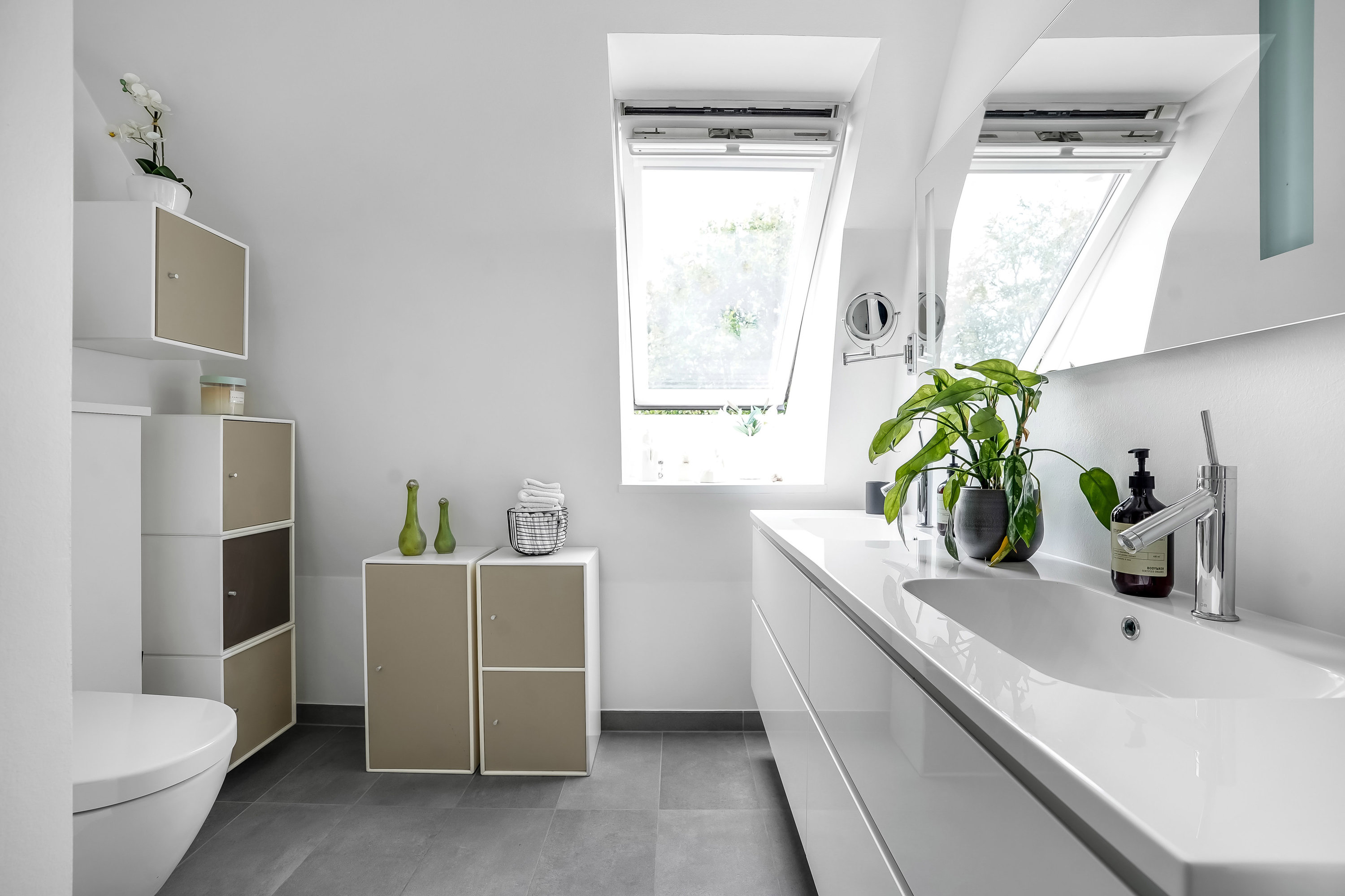 Fremhævet toilet billede i fuldskærmstilstand. Billede af Langelinie 19, 5230 Odense M