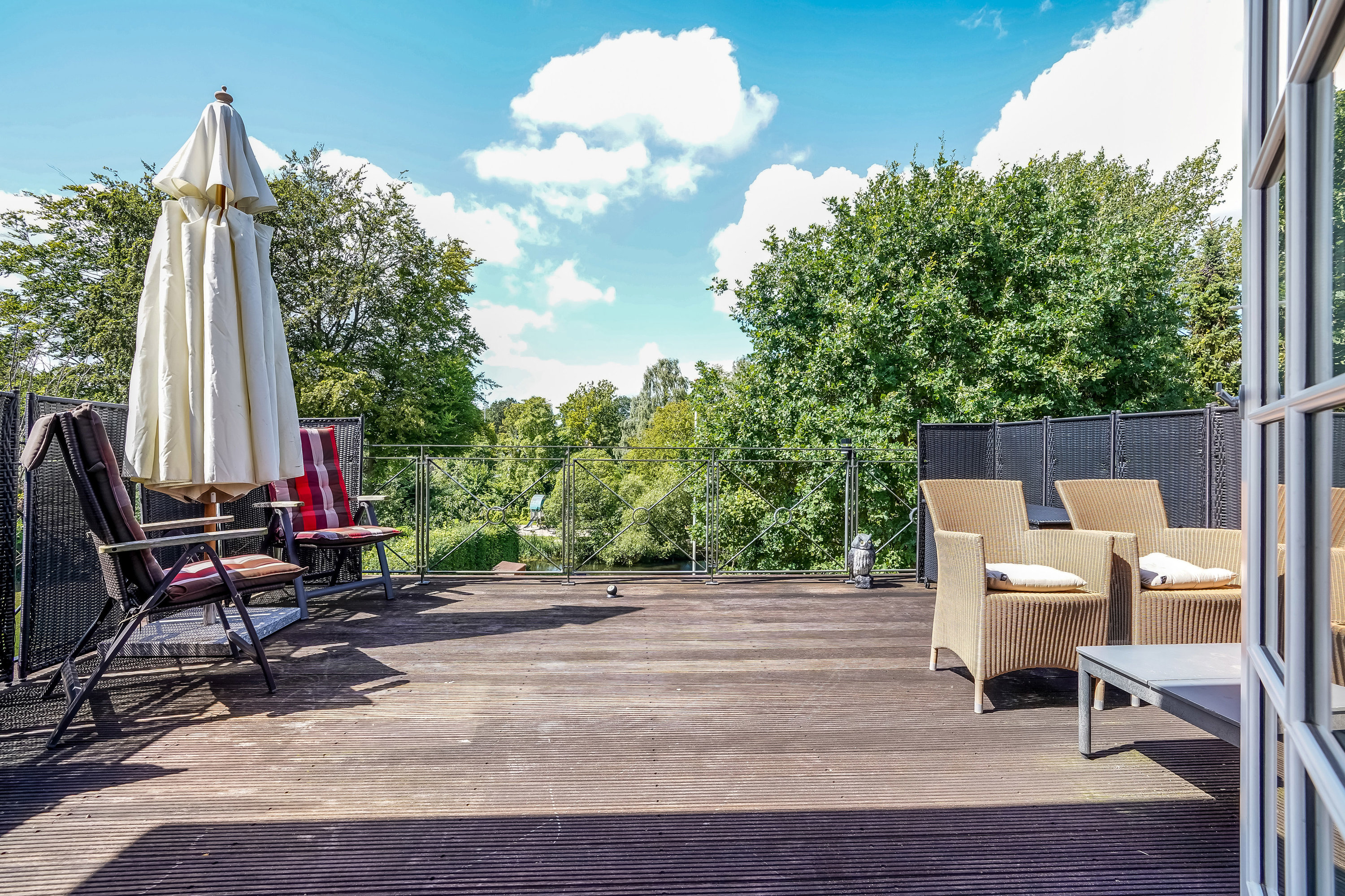 Fremhævet terrasse billede i fuldskærmstilstand. Billede af Langelinie 19, 5230 Odense M