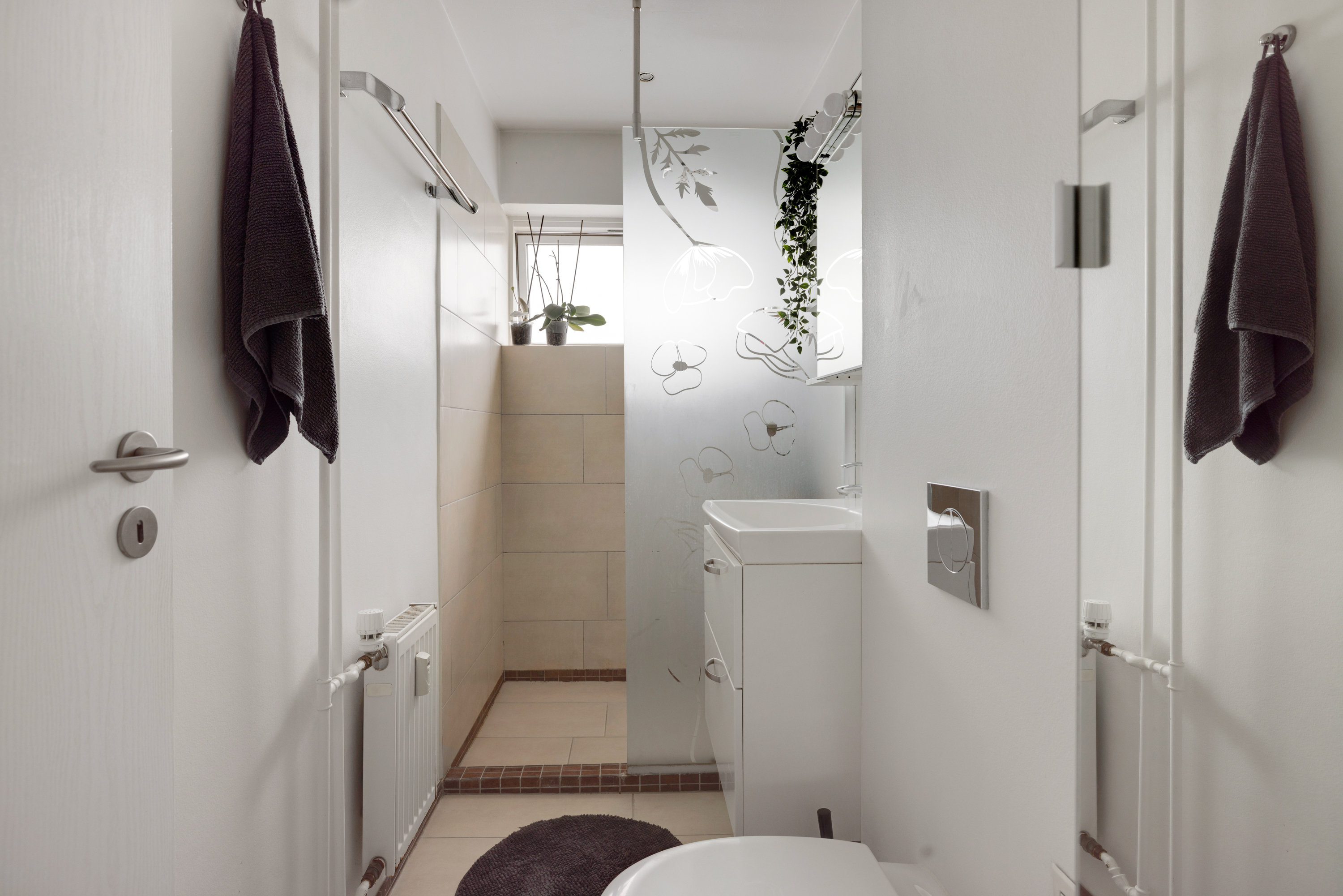 Fremhævet toilet billede i fuldskærmstilstand. Billede af Kongelundsvej 61C, 1. th., 2300 København S