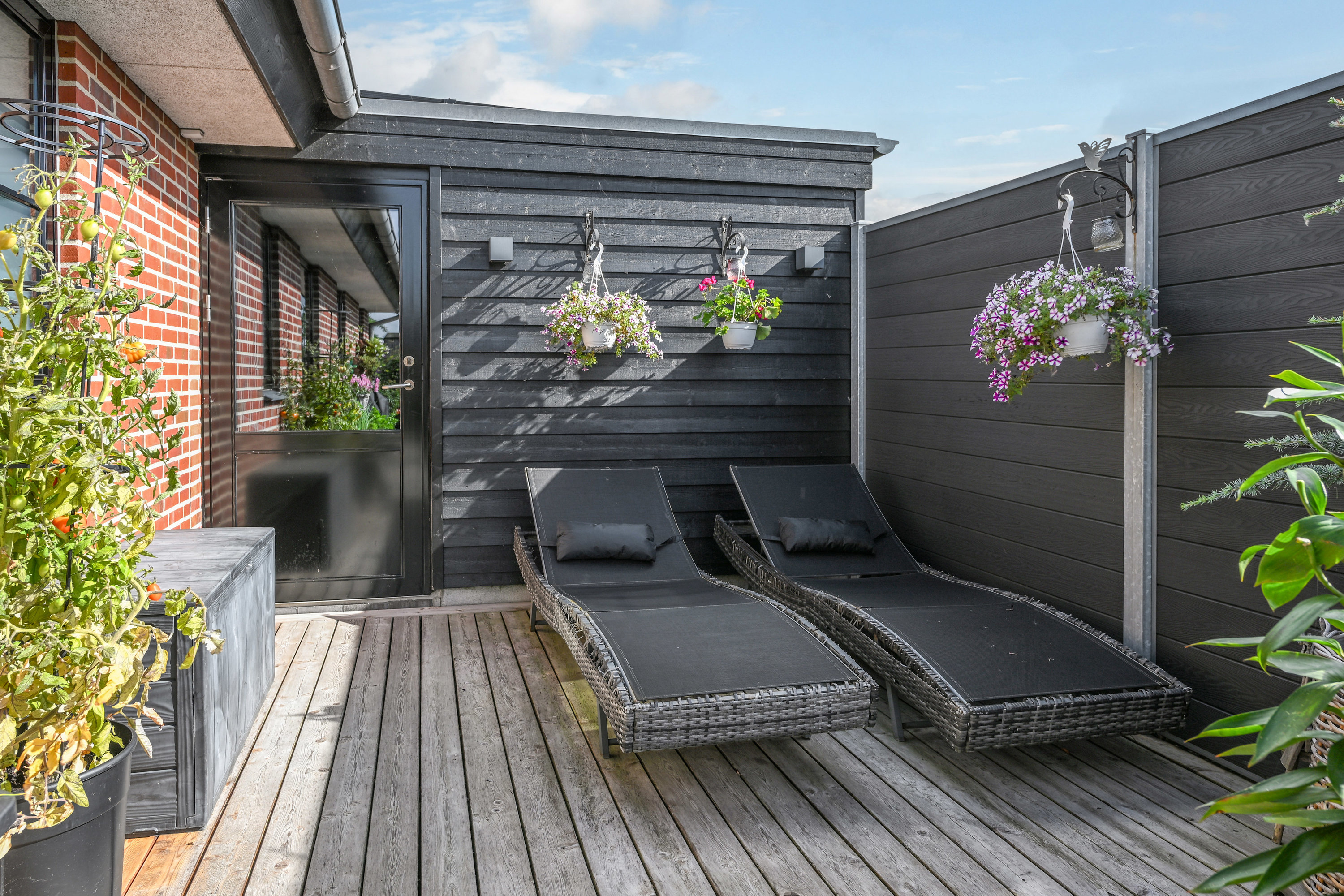 Fremhævet terrasse billede i fuldskærmstilstand. Billede af Nørregårdsparken 126G, Andrup, 6705 Esbjerg Ø