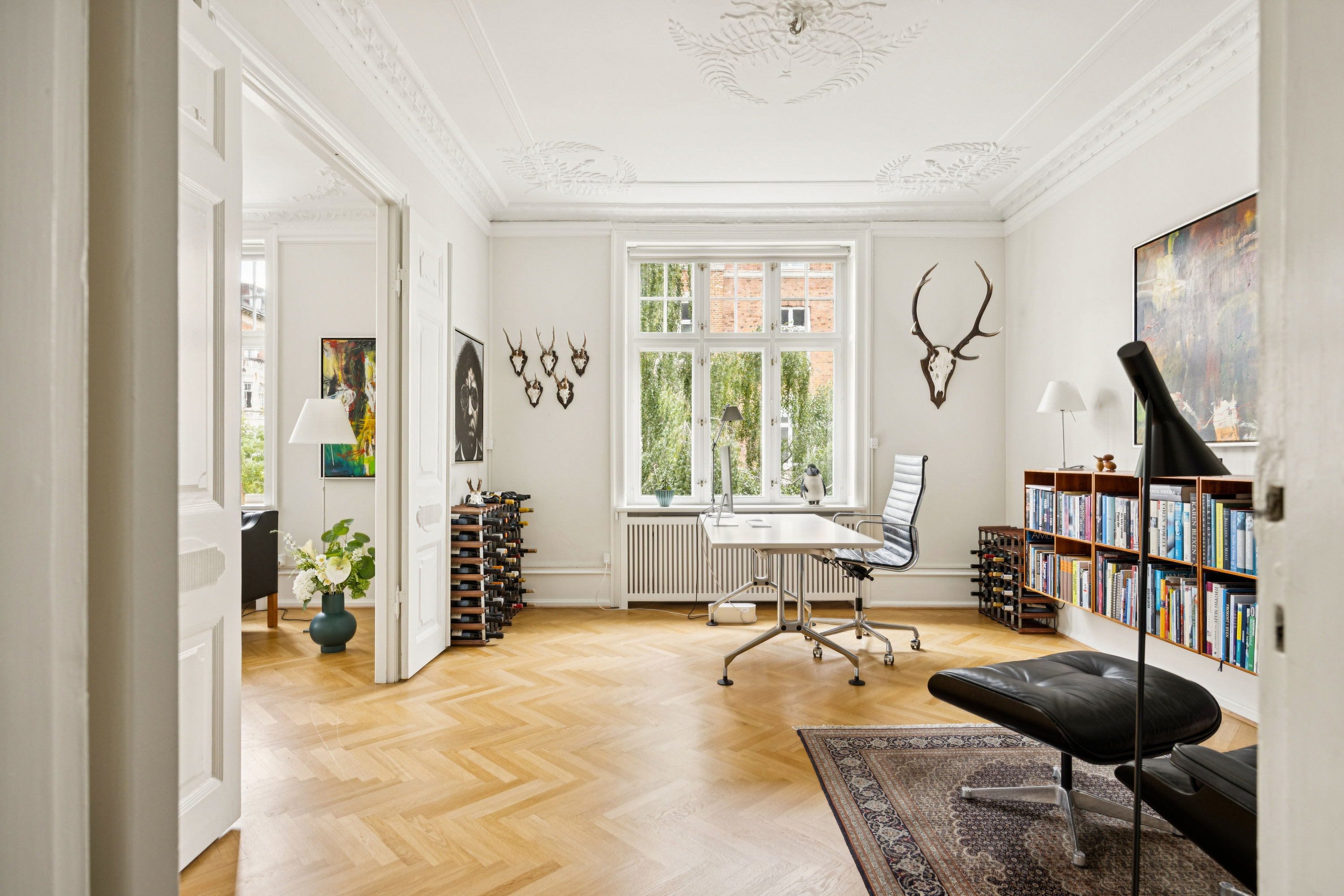 Fremhævet stue billede i fuldskærmstilstand. Billede af Sankt Thomas Alle 15, 2. tv., 1824 Frederiksberg C