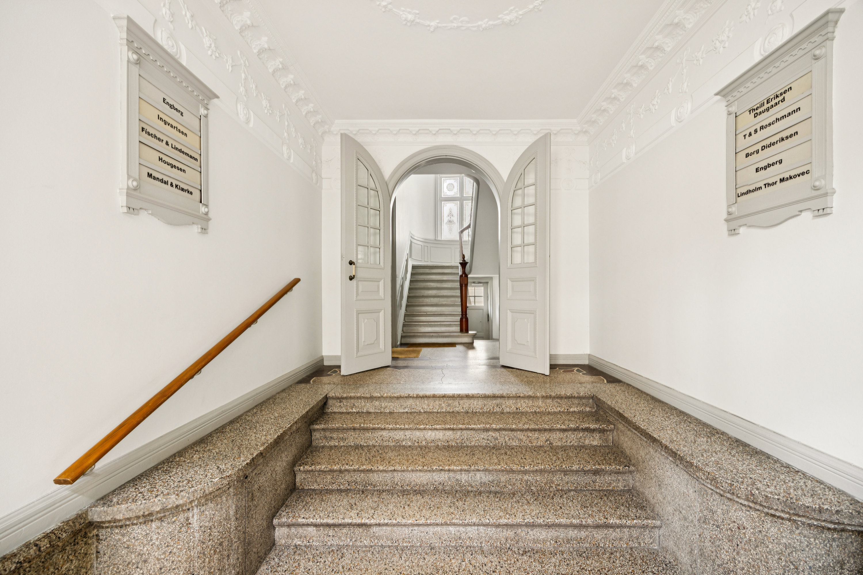 Fremhævet gang billede i fuldskærmstilstand. Billede af Sankt Thomas Alle 15, 2. tv., 1824 Frederiksberg C