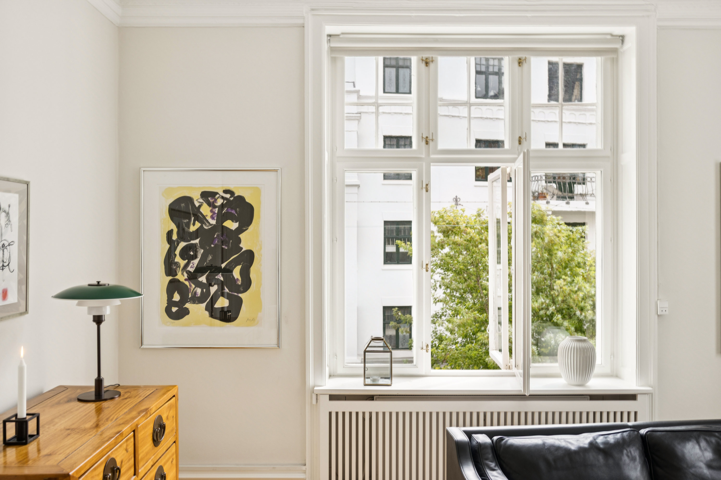 Fremhævet stue billede i fuldskærmstilstand. Billede af Sankt Thomas Alle 15, 2. tv., 1824 Frederiksberg C