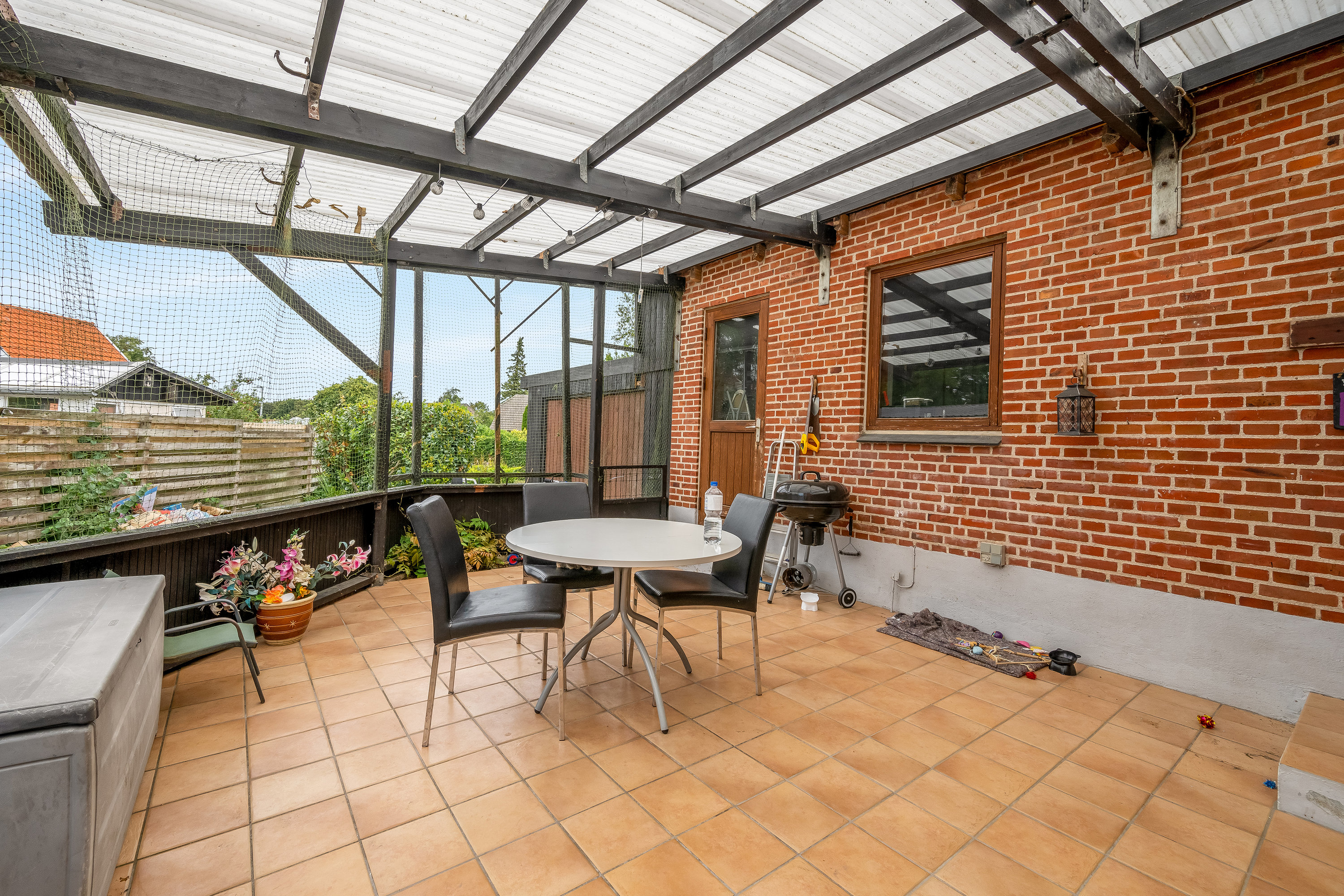 Fremhævet overdækket terrasse billede i fuldskærmstilstand. Billede af Lønborgvej 16, 6880 Tarm