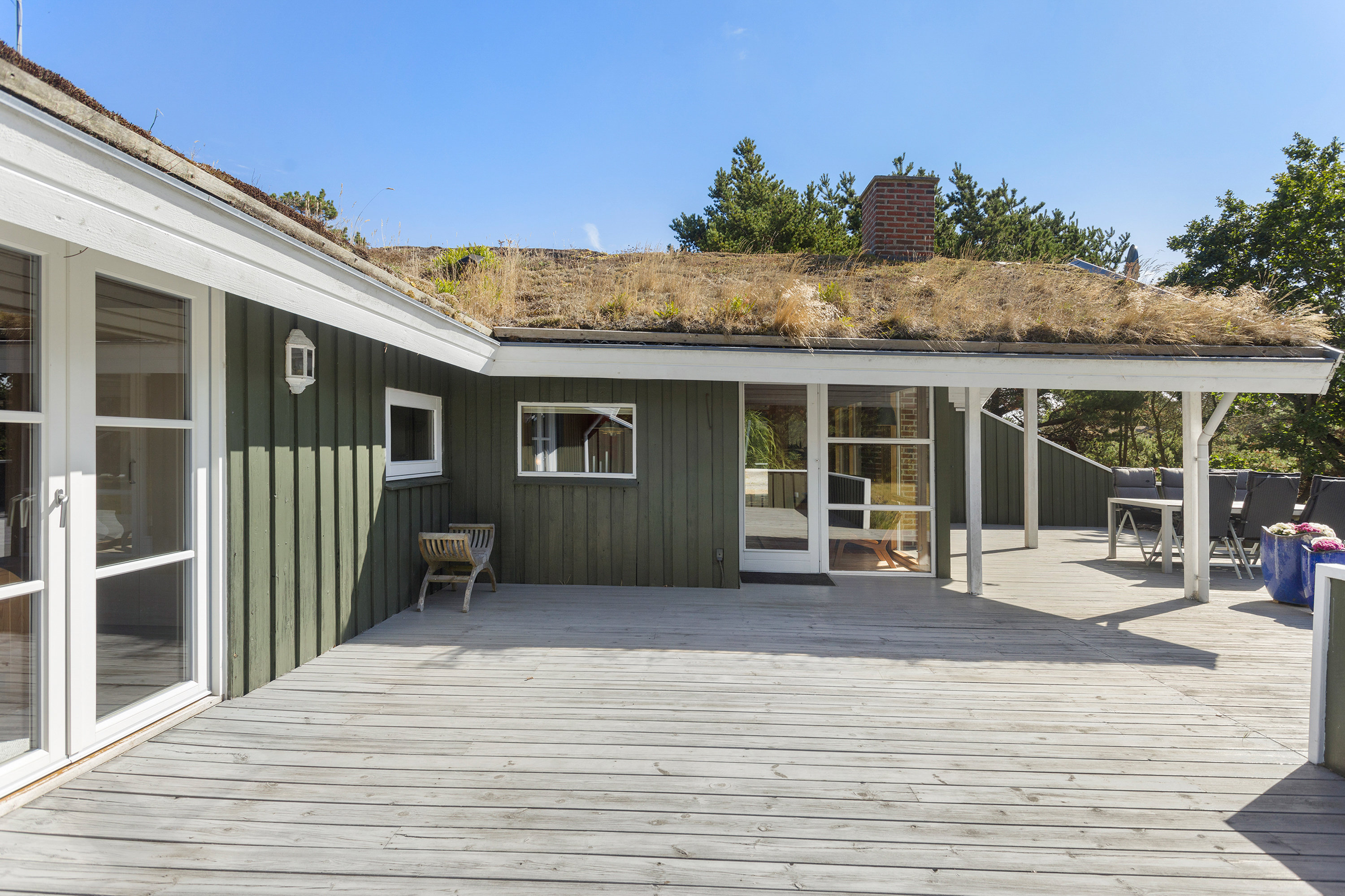 Fremhævet terrasse billede i fuldskærmstilstand. Billede af Grævlingestien 11, Lyngså, 9300 Sæby