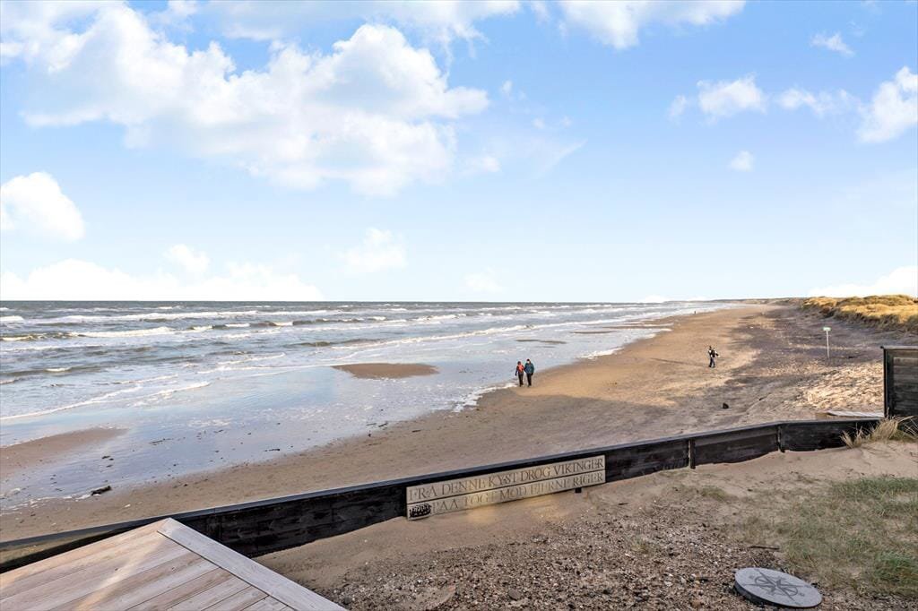 Fremhævet  billede i fuldskærmstilstand. Billede af Nørlev Strandvej 502, 9800 Hjørring