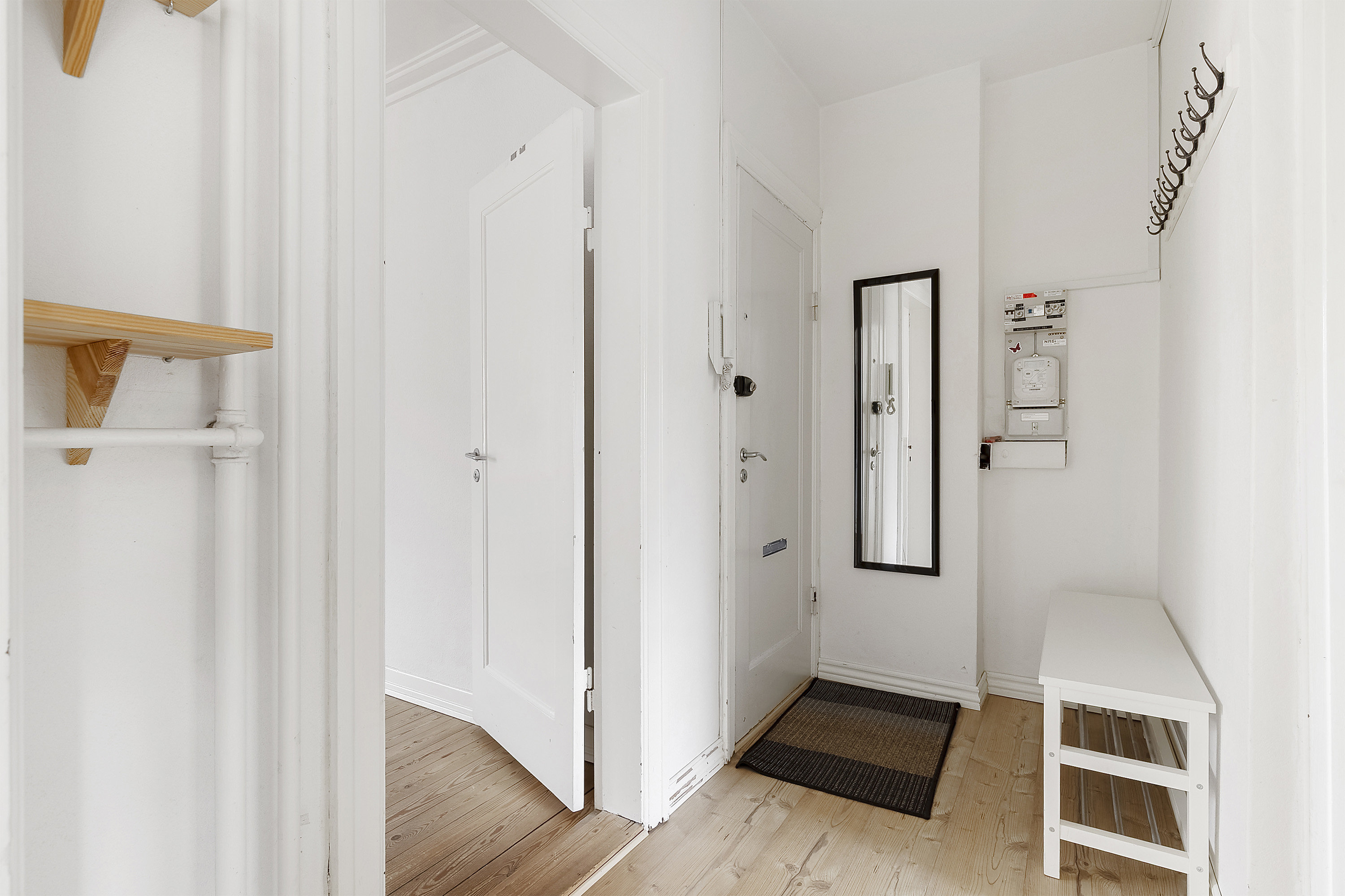 Fremhævet entré billede i fuldskærmstilstand. Billede af Langelandsgade 208, 2. th., 8200 Aarhus N