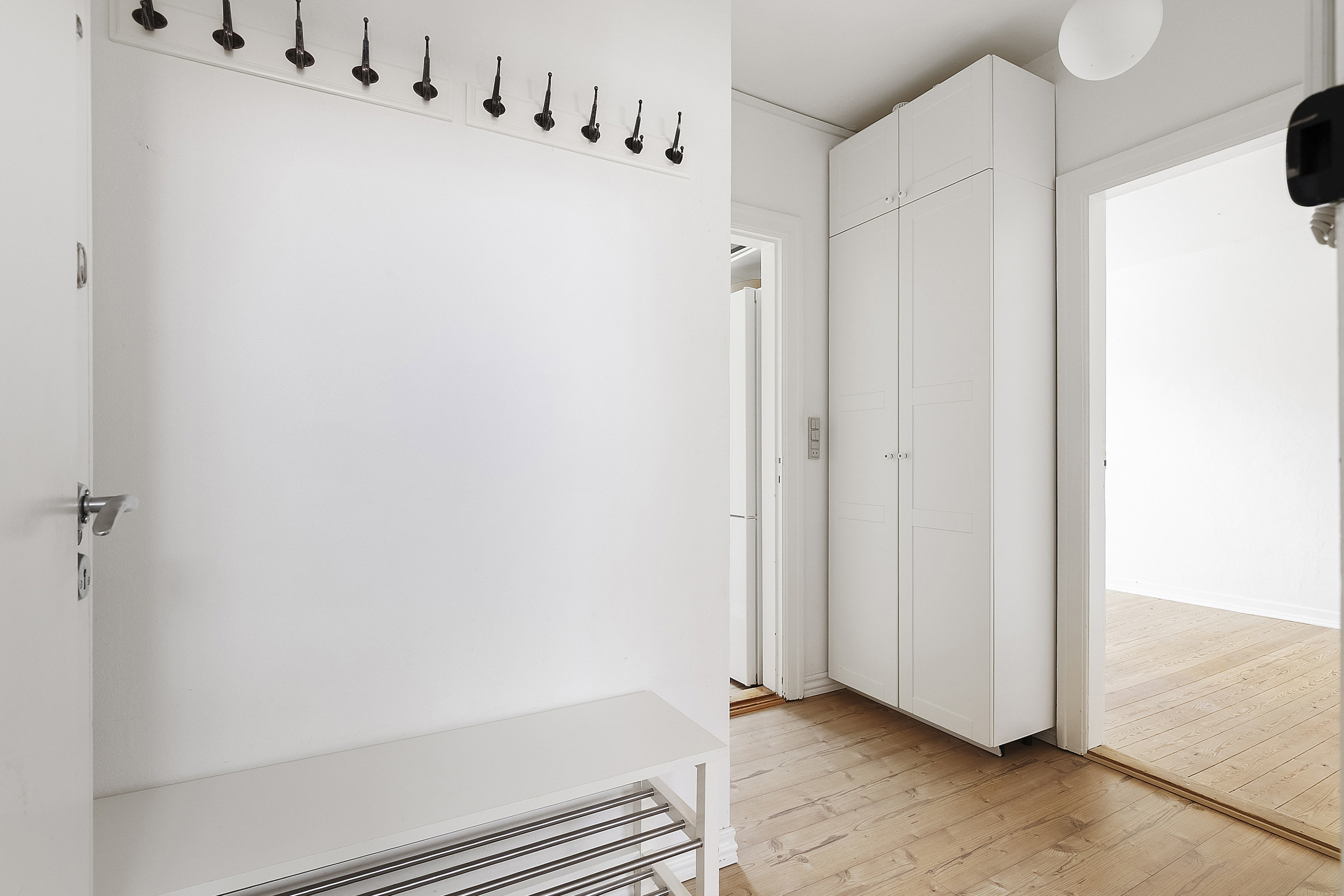 Fremhævet entré billede i fuldskærmstilstand. Billede af Langelandsgade 208, 2. th., 8200 Aarhus N