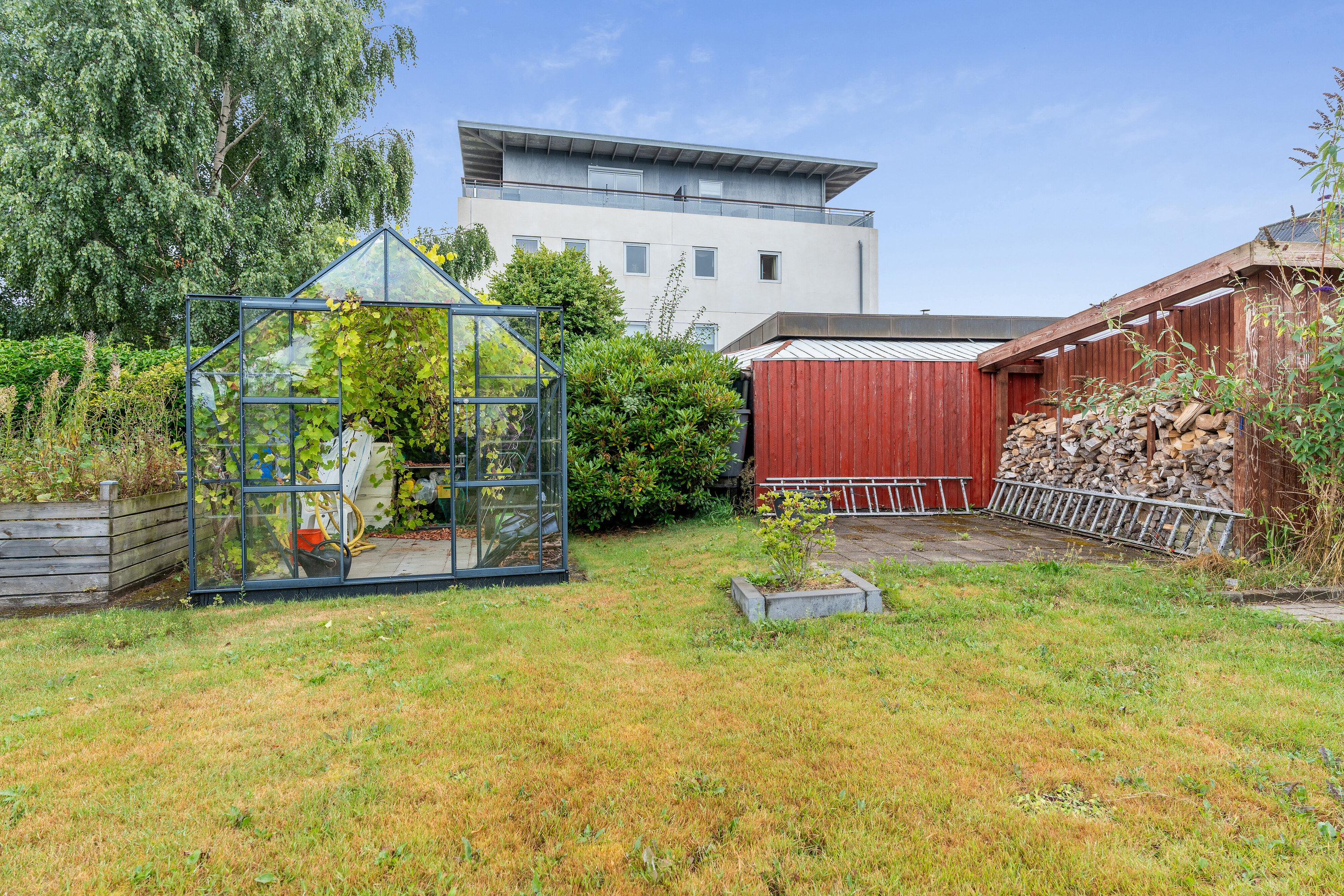 Fremhævet set fra haven billede i fuldskærmstilstand. Billede af Rådhusstrædet 19, 7430 Ikast