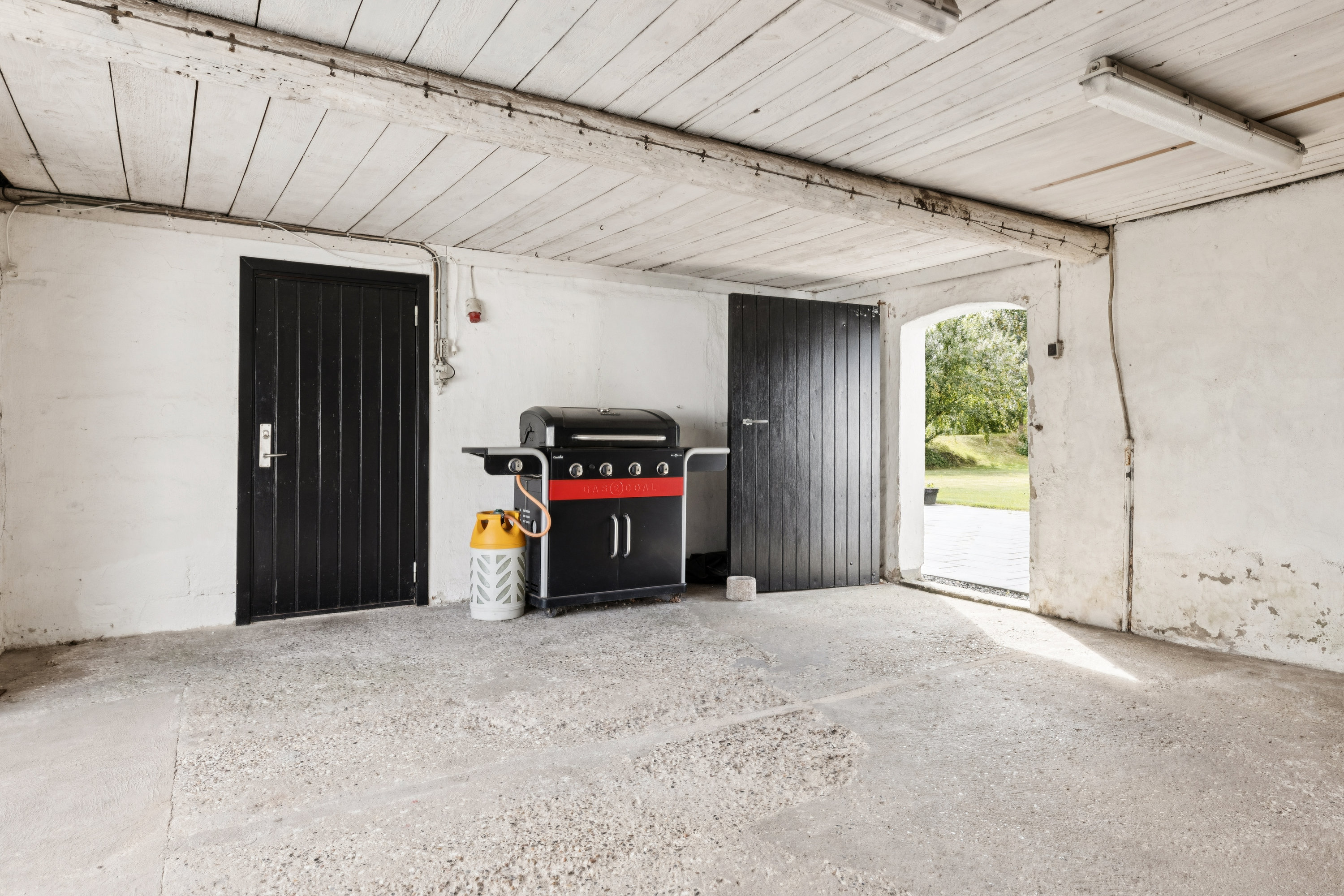 Fremhævet garage billede i fuldskærmstilstand. Billede af Hørupvej 8, Hørup, 9632 Møldrup